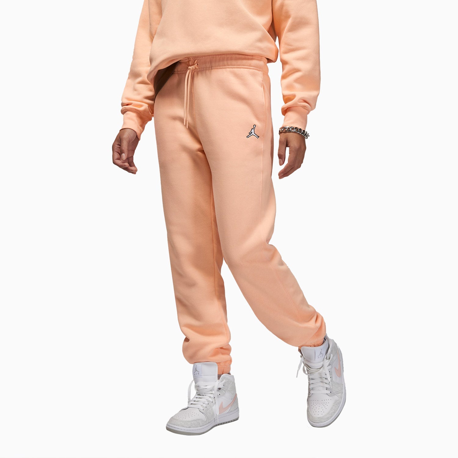 jordan-womens-jordan-brooklyn-outfit