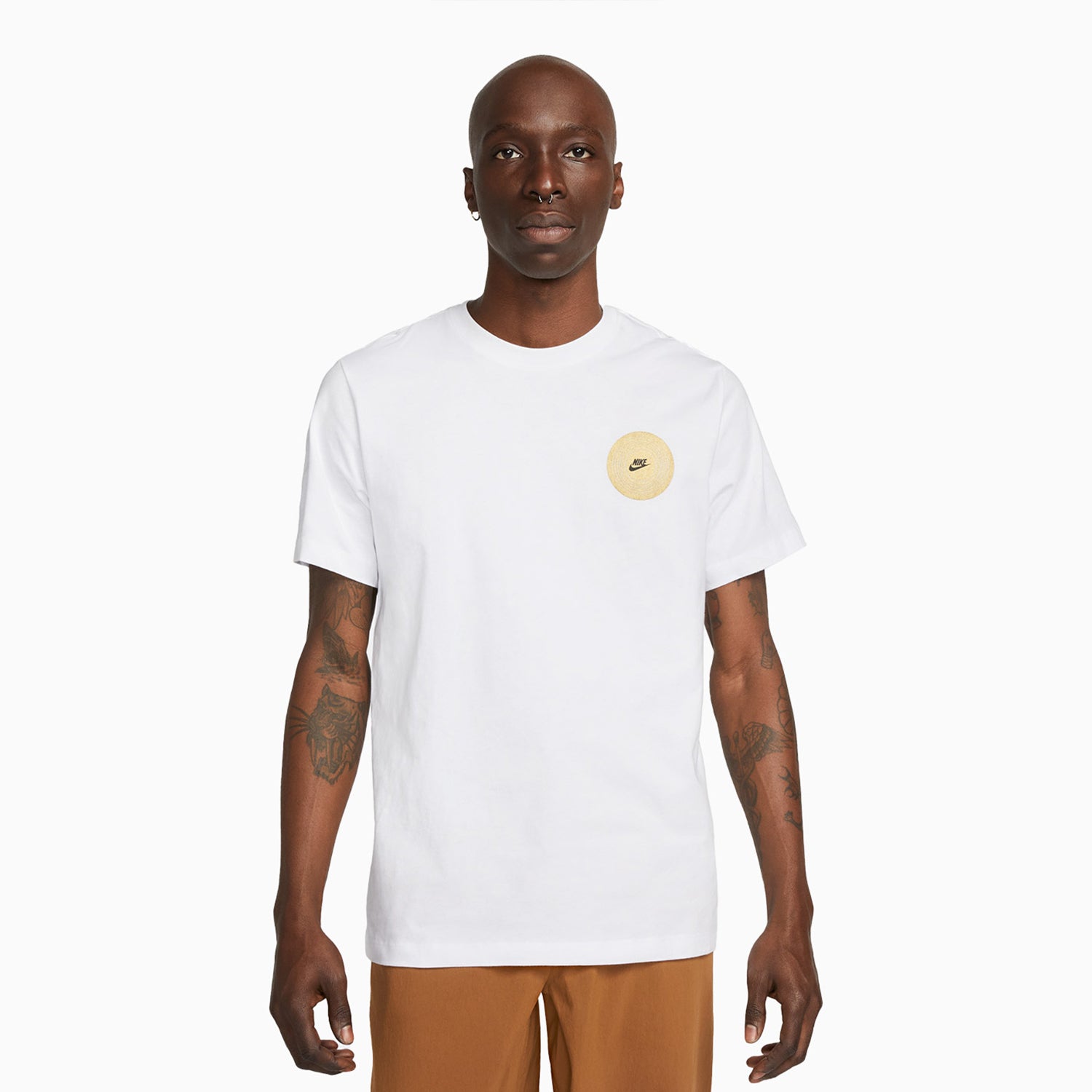 nike-mens-nike-tee-hiphop-connect-t-shirt-fb9772-100nike-mens-sportswear-sport-essentials-outfit-fb9772-100-dm6829-725