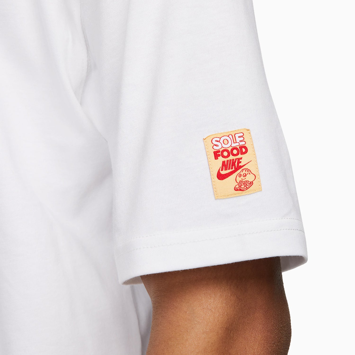 nike-mens-nike-sportswear-max90-t-shirt-and-shorts-outfitfb9803-100-dm6829-657