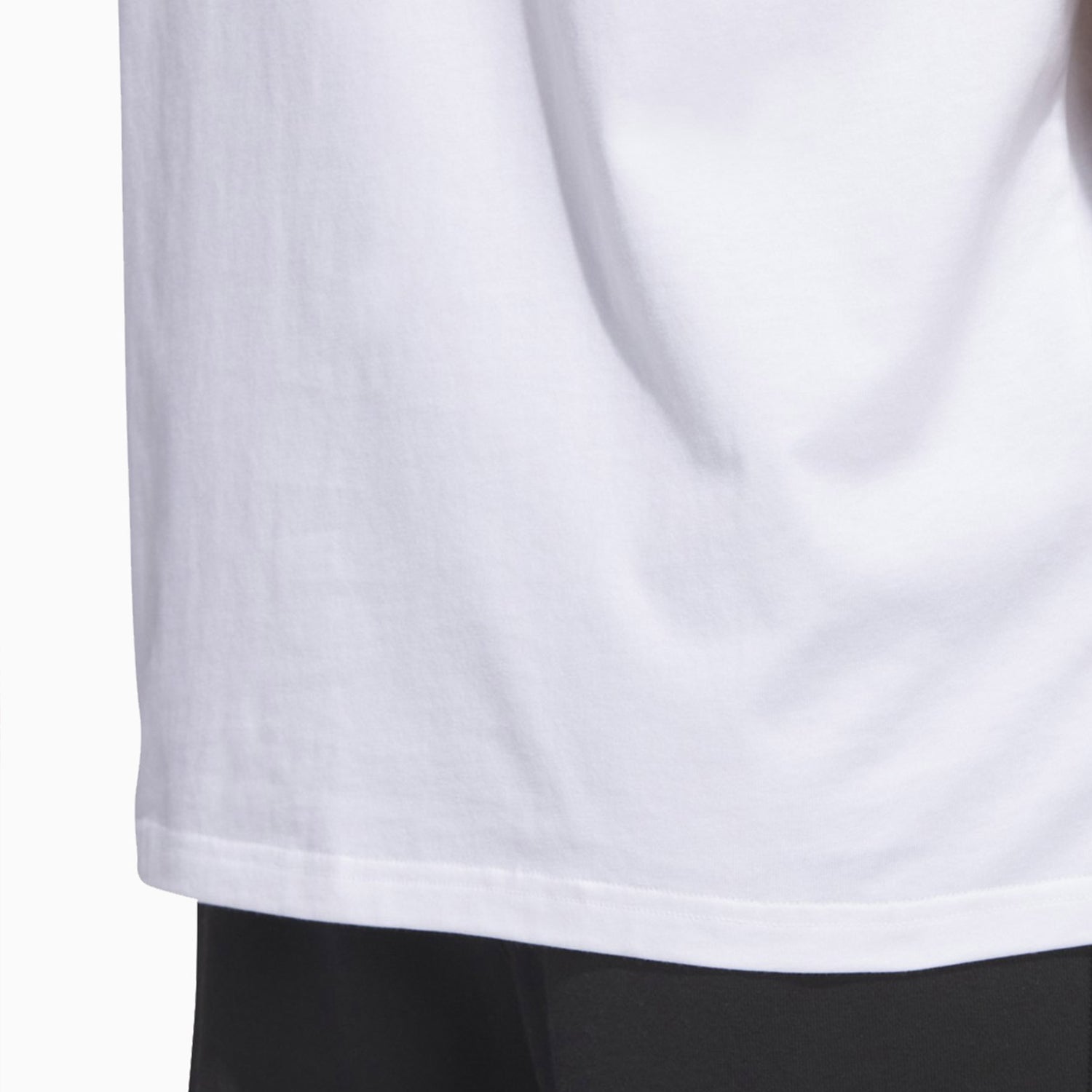 adidas-mens-americana-graphic-t-shirt-and-shorts-outfit-il6777-ik3965