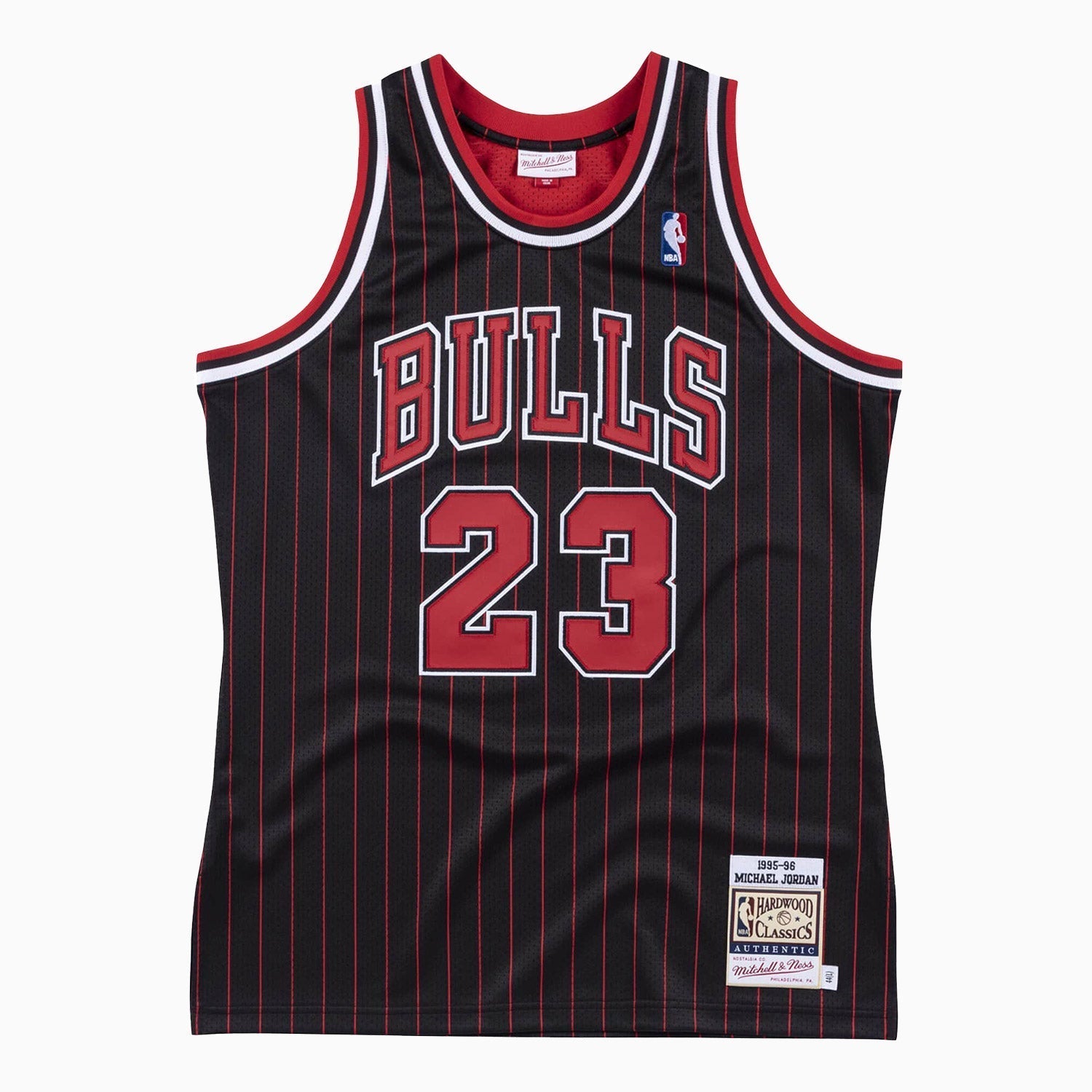mitchell-ness-authentic-michael-jordan-chicago-bulls-nba-1995-96-jersey-ajy4lg19002-cbublck95mjo