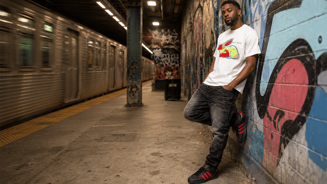 How to Style Denim With Sneakers: Easy Outfit Ideas That Always Work