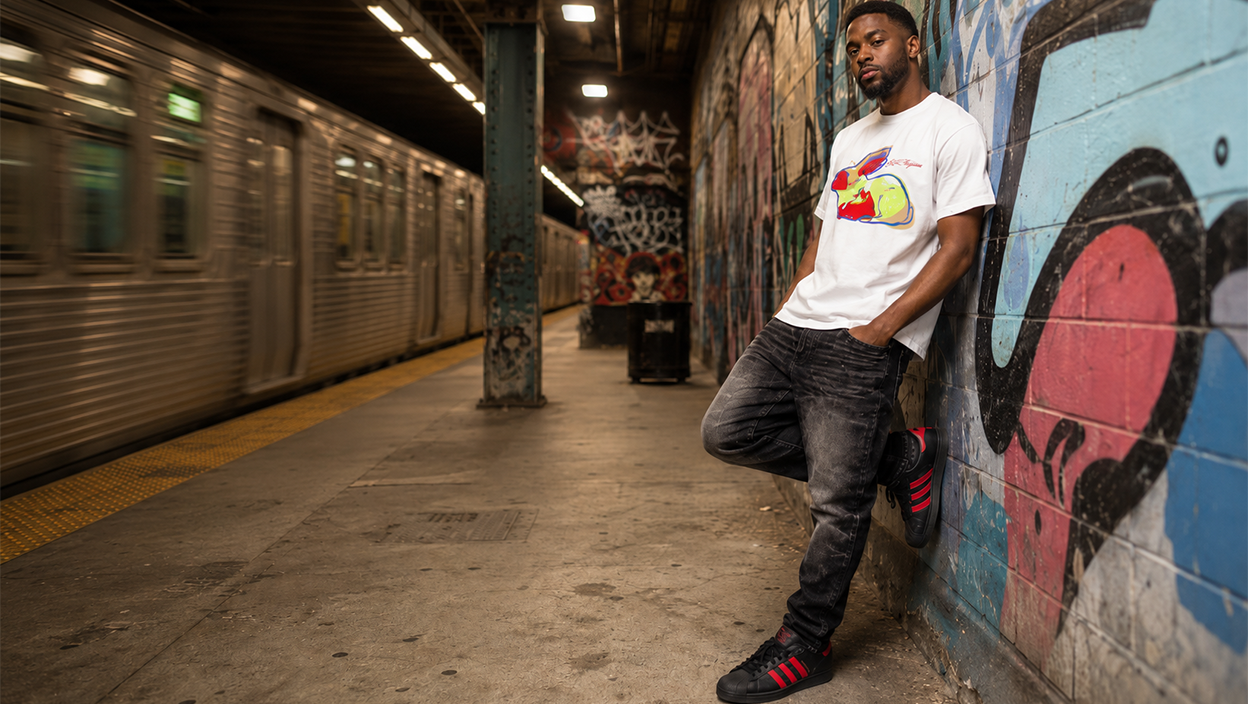 How to Style Denim With Sneakers: Easy Outfit Ideas That Always Work