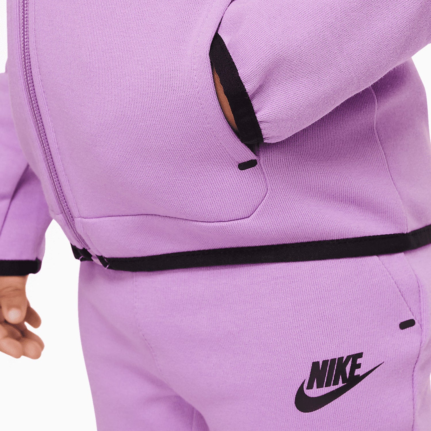nike-kids-sportswear-tech-fleece-outfit-16h052-p85