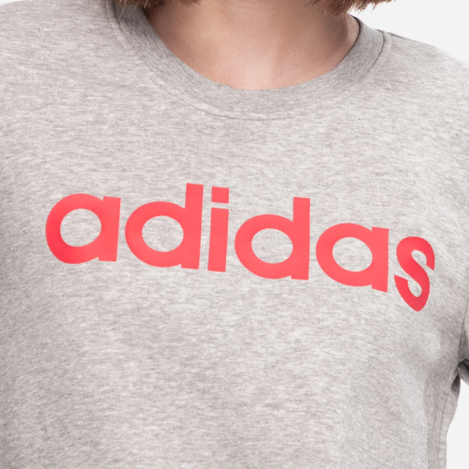 adidas-womens-essentials-linear-sweatshirt-fm6435
