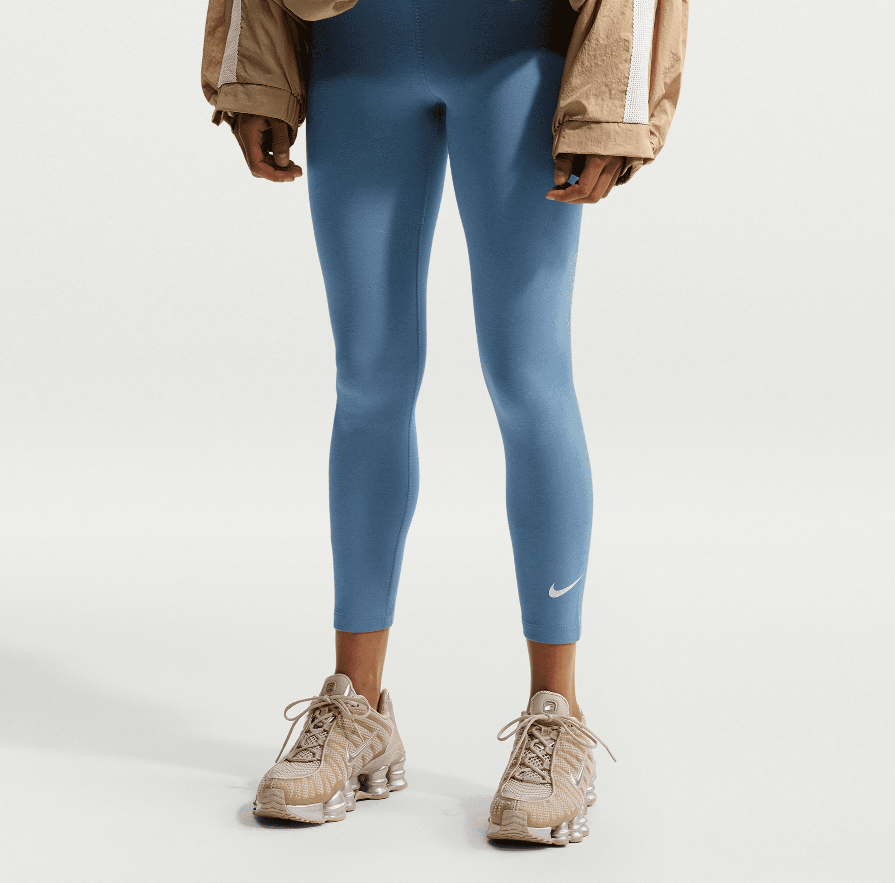 Women's Sportswear Essentials Outfit