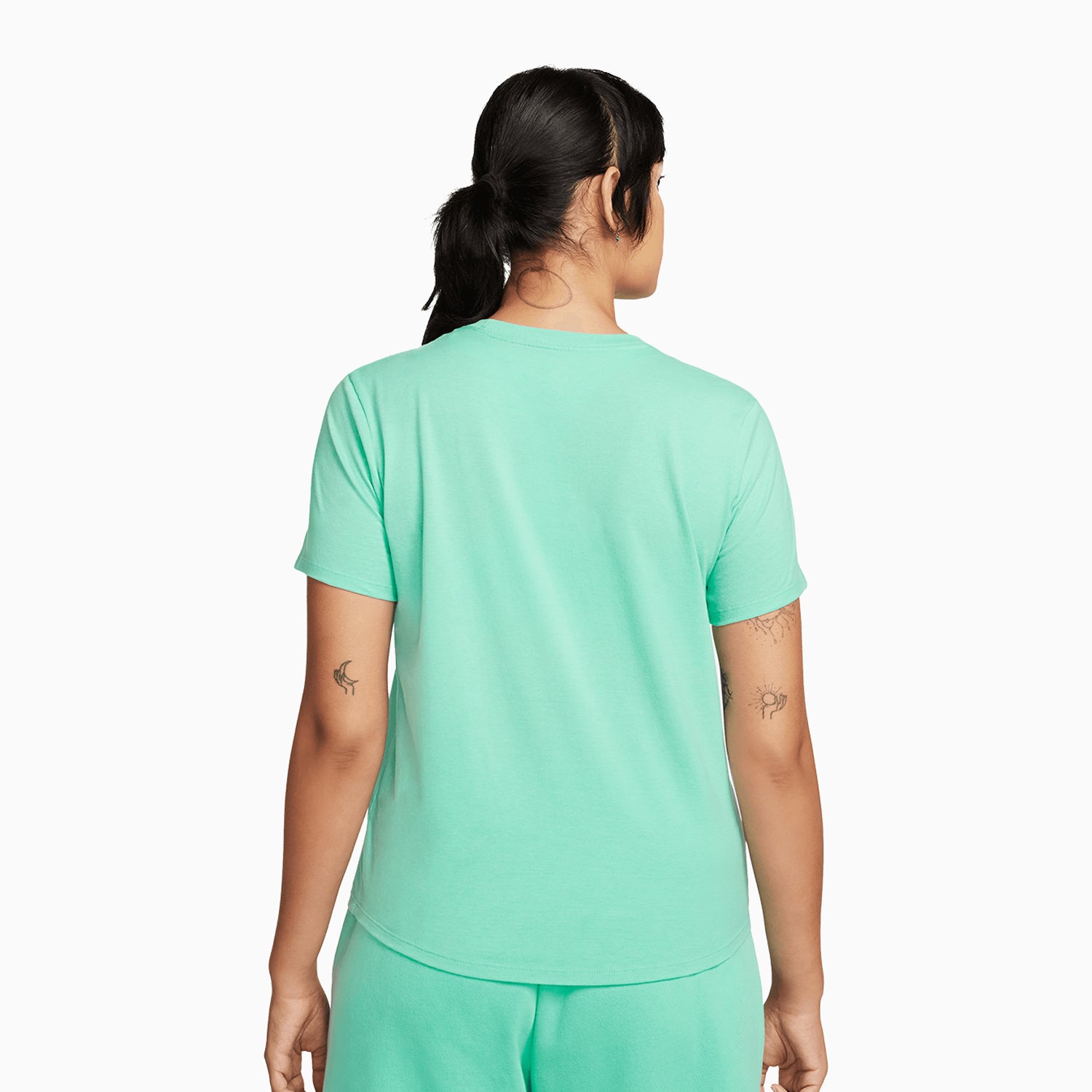 nike-womens-sportswear-essentials-t-shirt-dx7906-349