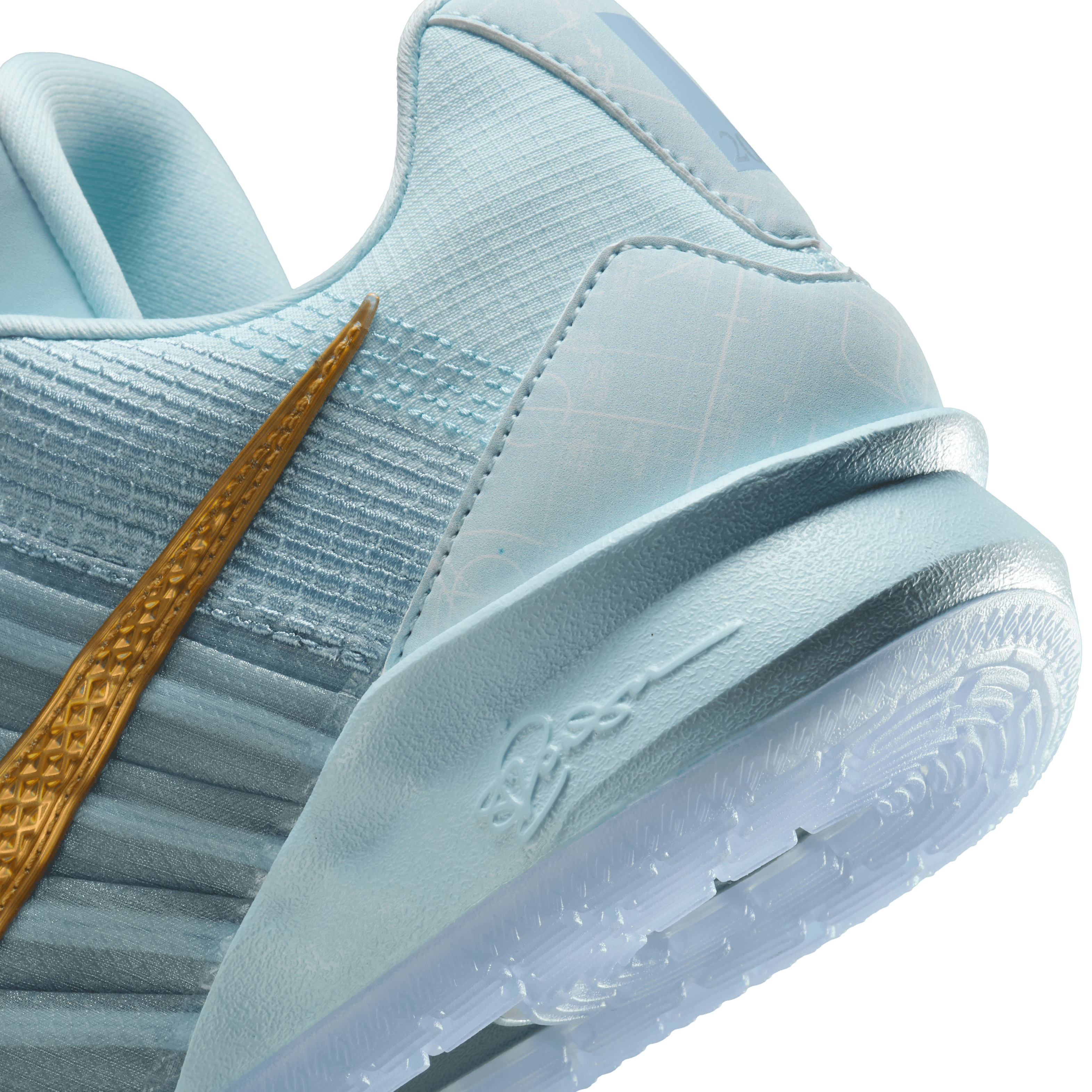 Nike Women's Sabrina 3 Nike Women's Sabrina 3