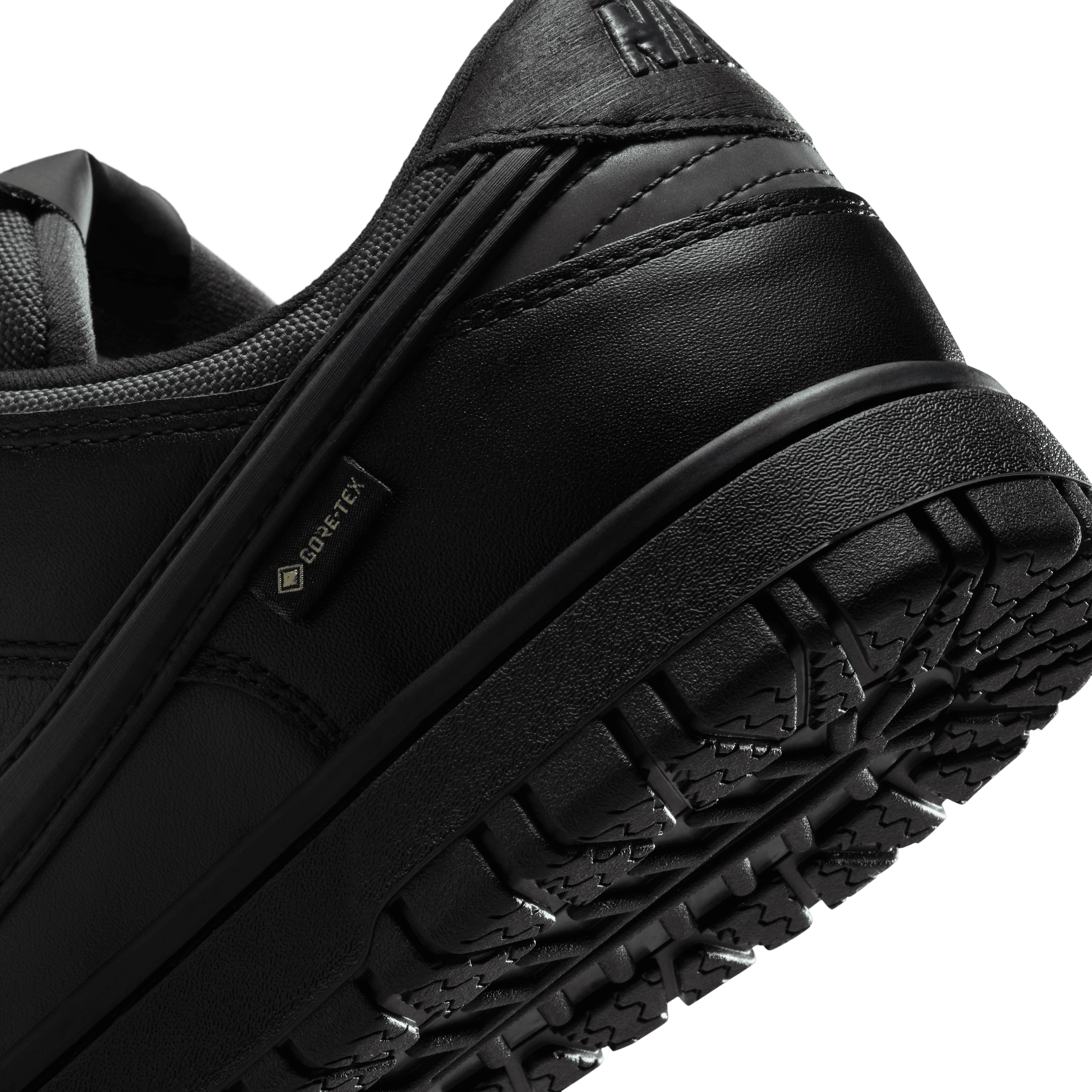 Men's Dunk Low Gore-Tex "Triple Black"