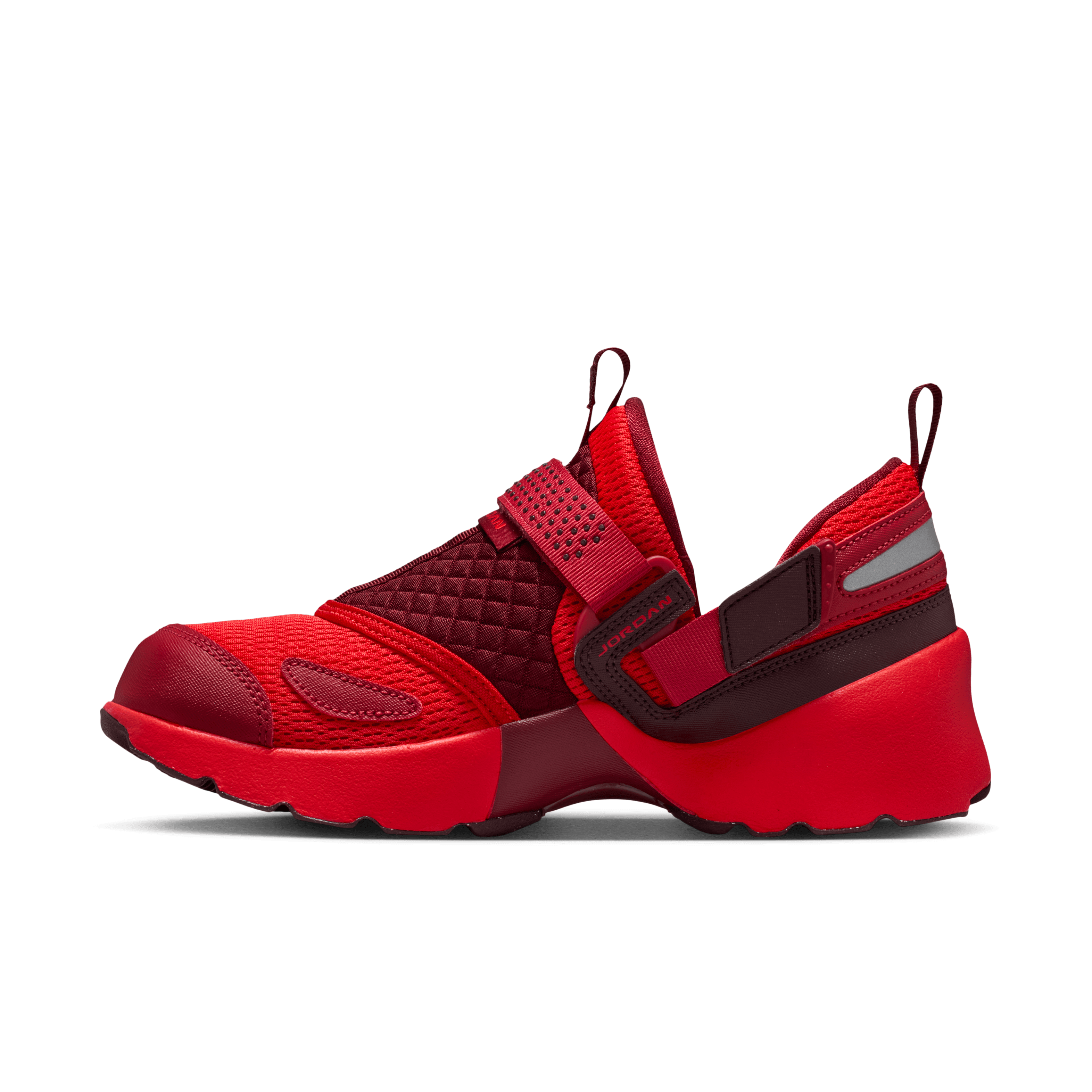 Women's Jordan Trunner LX "Chile Red"