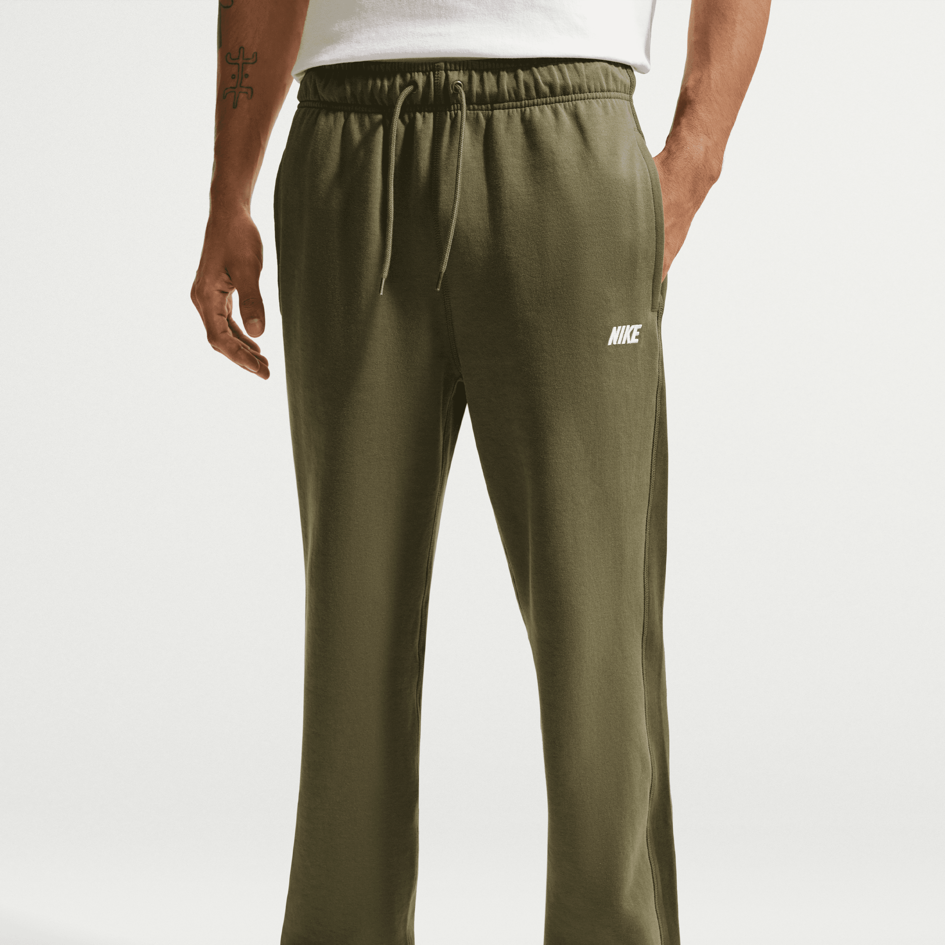 Men's Sportswear Club Outfit