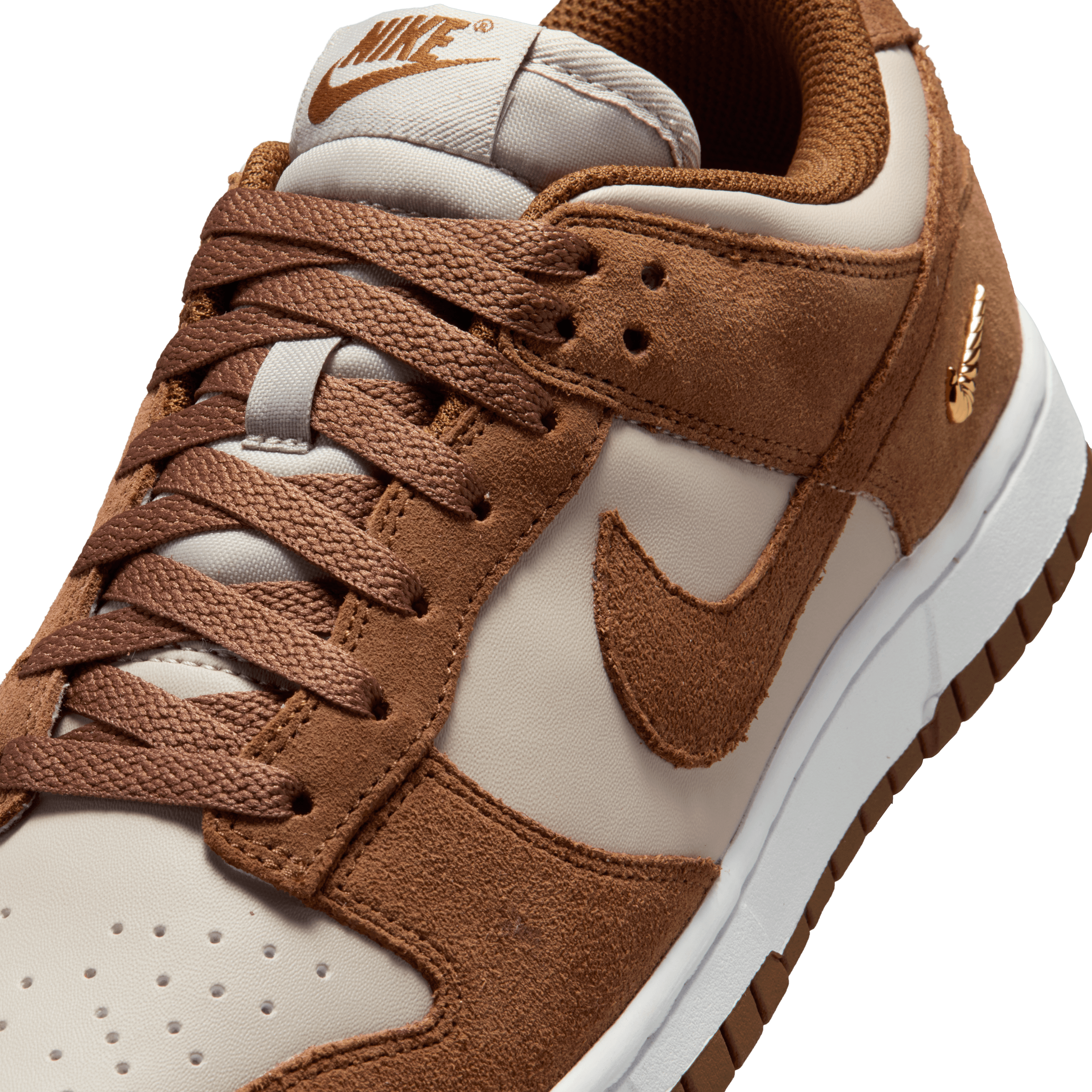 Women's Dunk Low Suede "Light British Tan Cream"