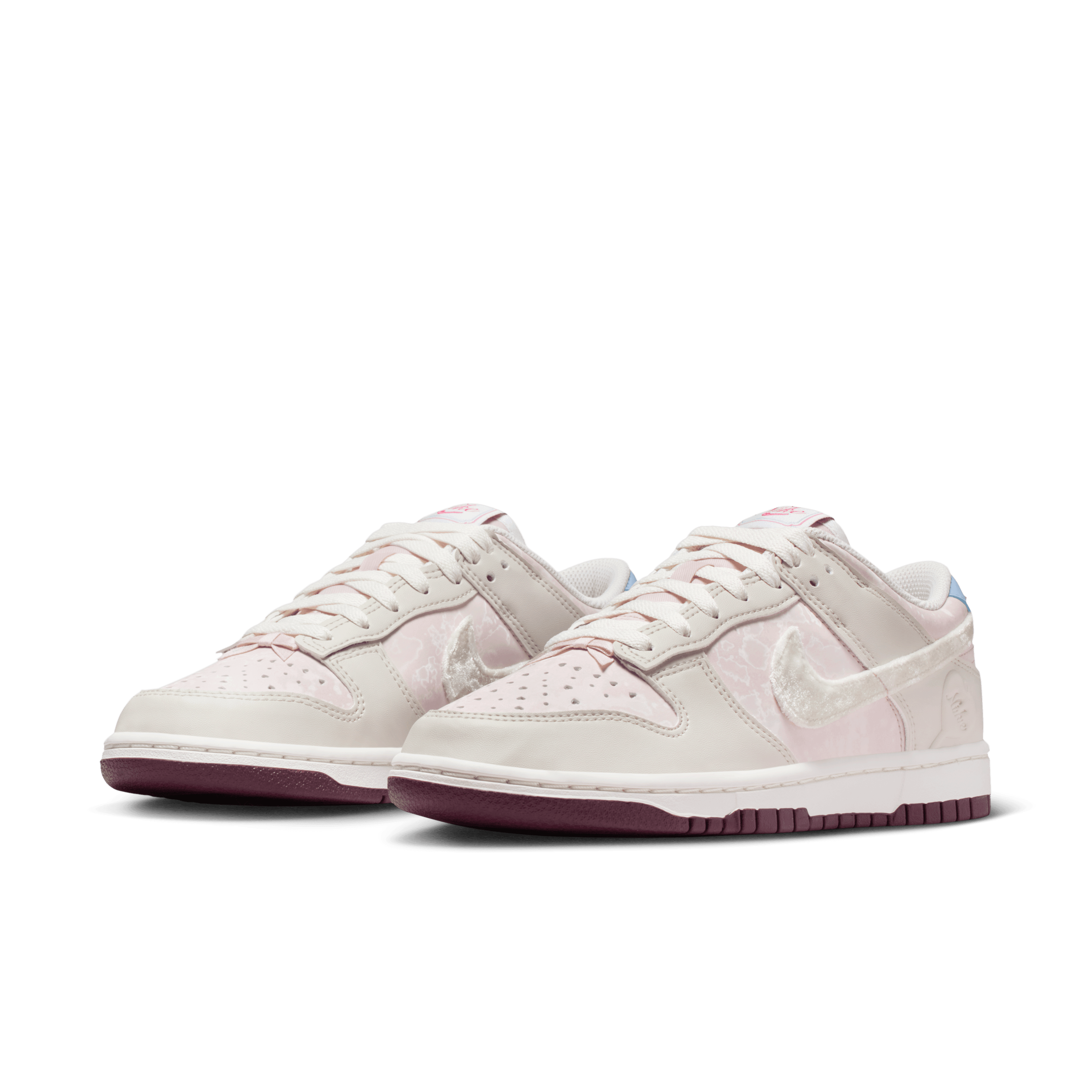 Women's Dunk Low "Valentine's Day"