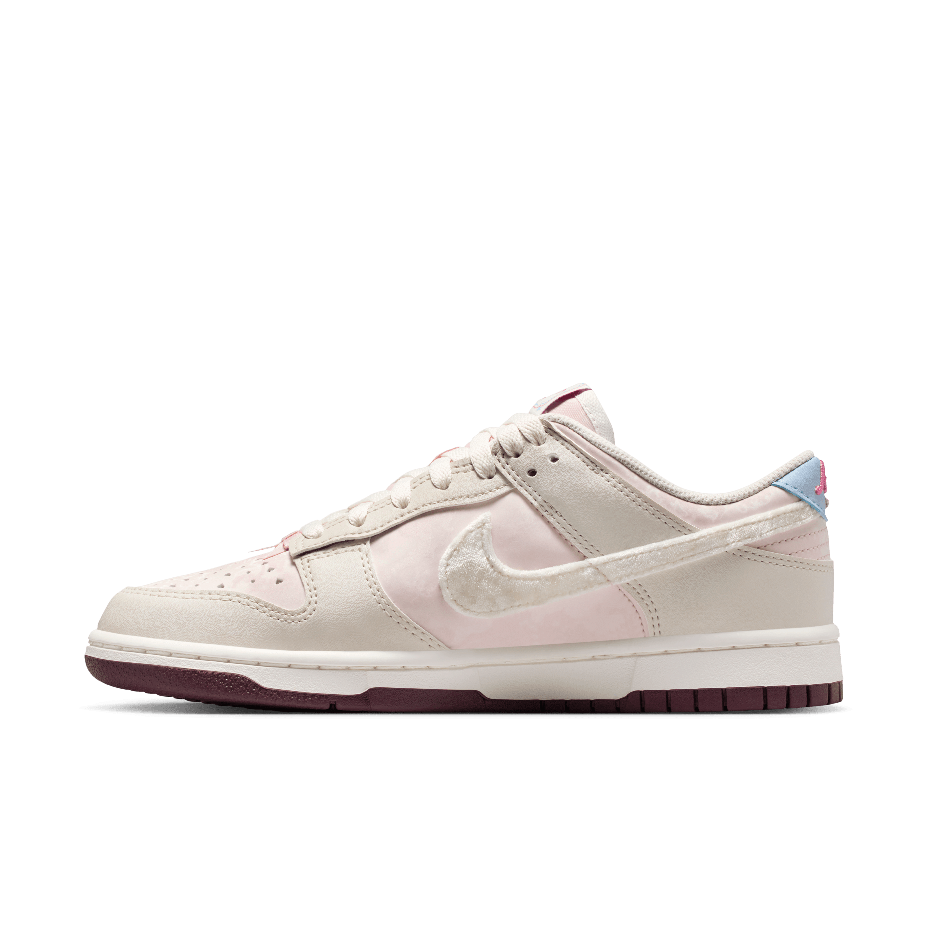 Women's Dunk Low "Valentine's Day"