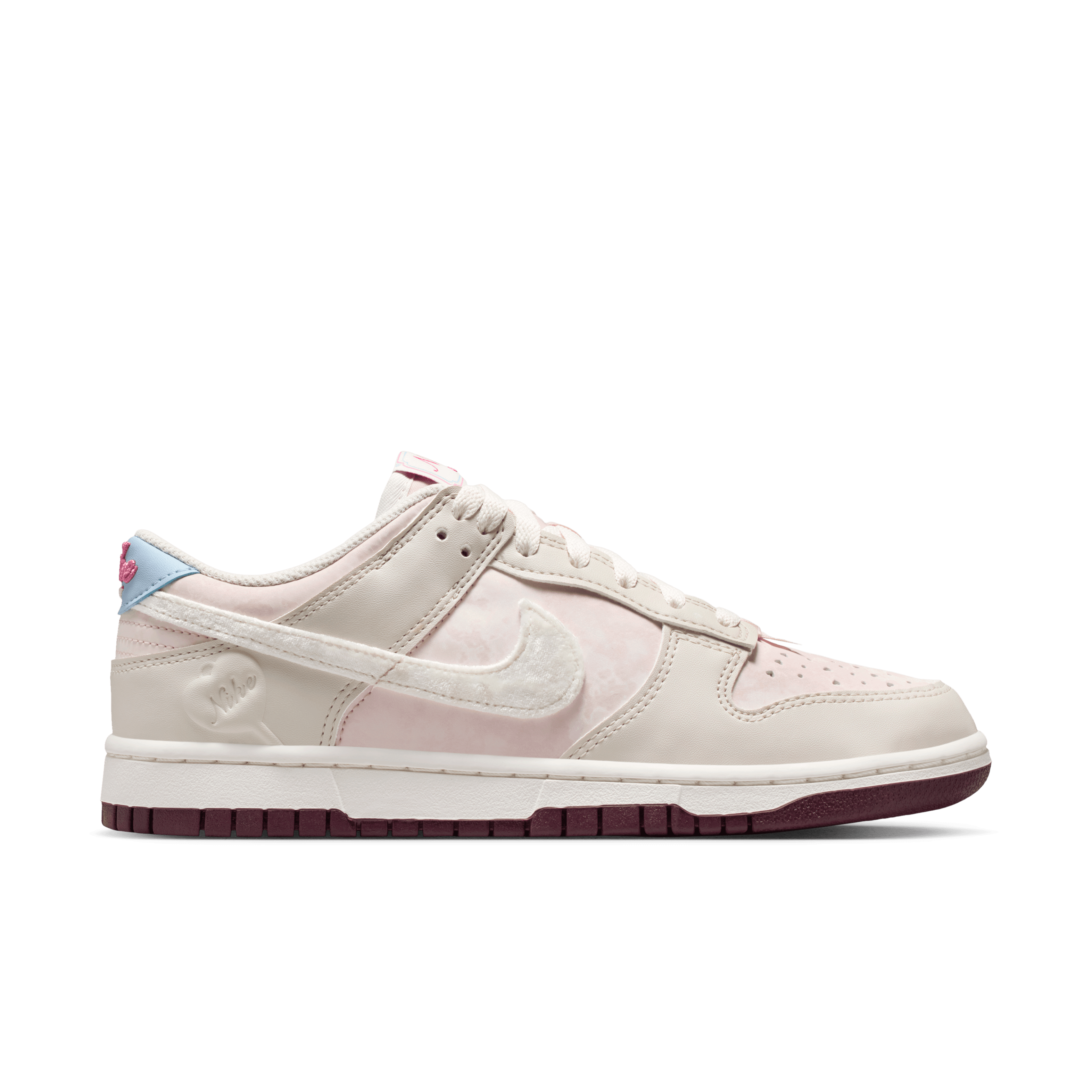 Women's Dunk Low "Valentine's Day"