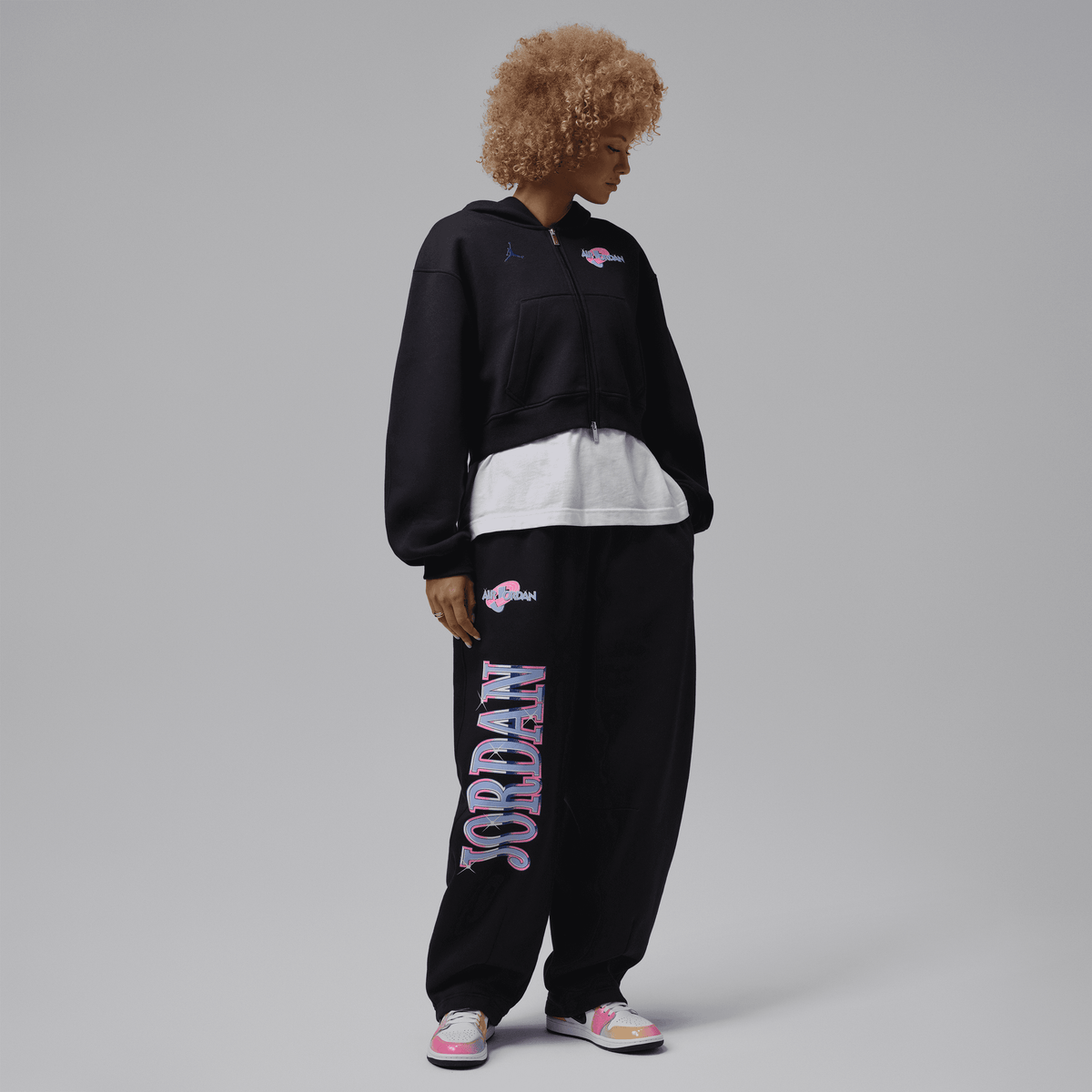 Women's Jordan Brooklyn Space Jam Fleece Outfit