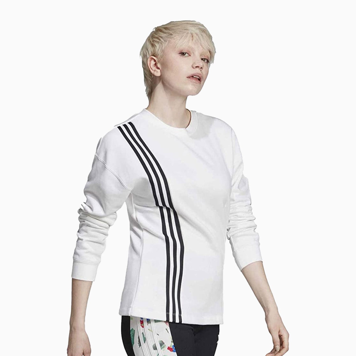 adidas-womens-essentials-3-stripes-fleece-sweatshirt-ec0928