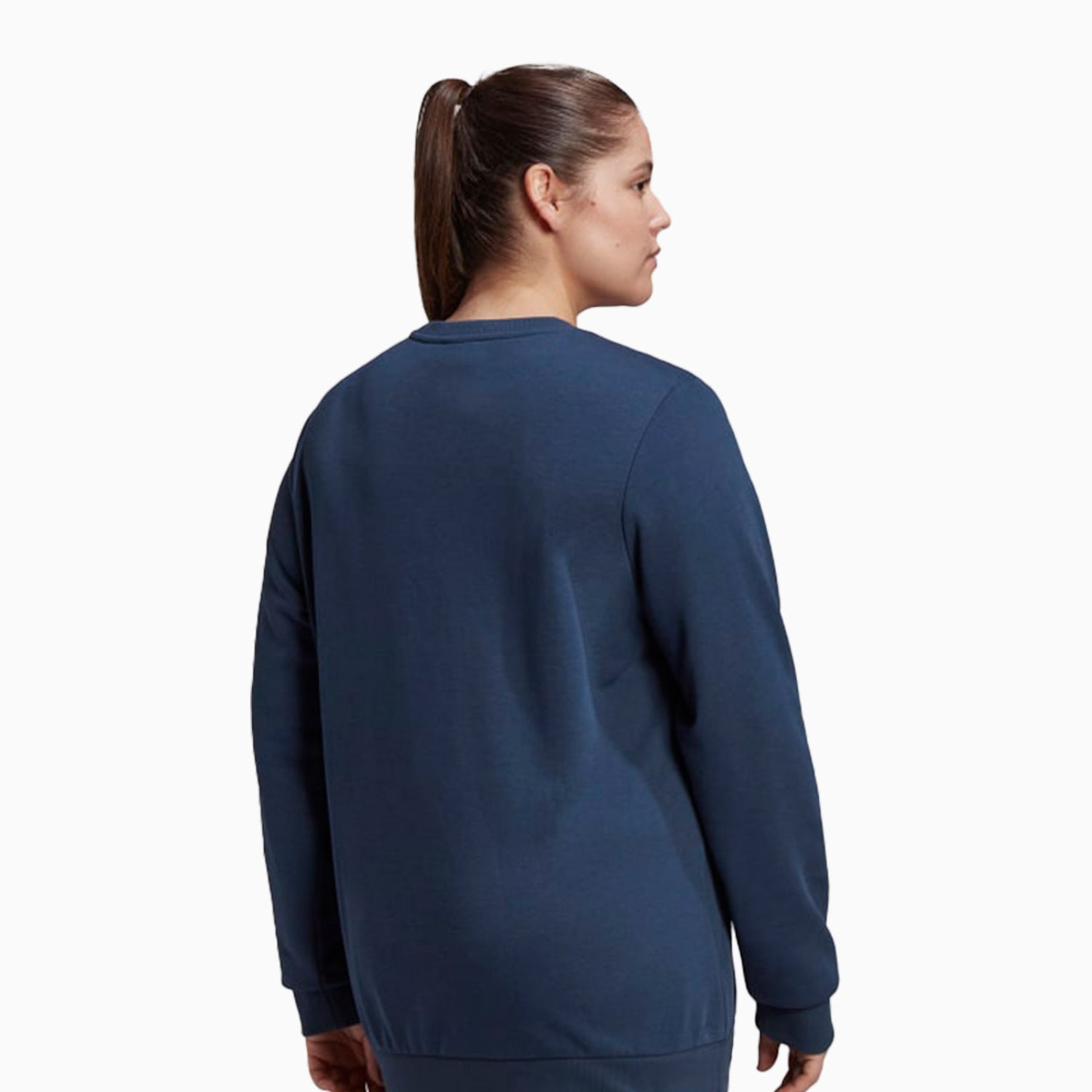 adidas-womens-essentials-logo-sweatshirt-plus-size-gr4237