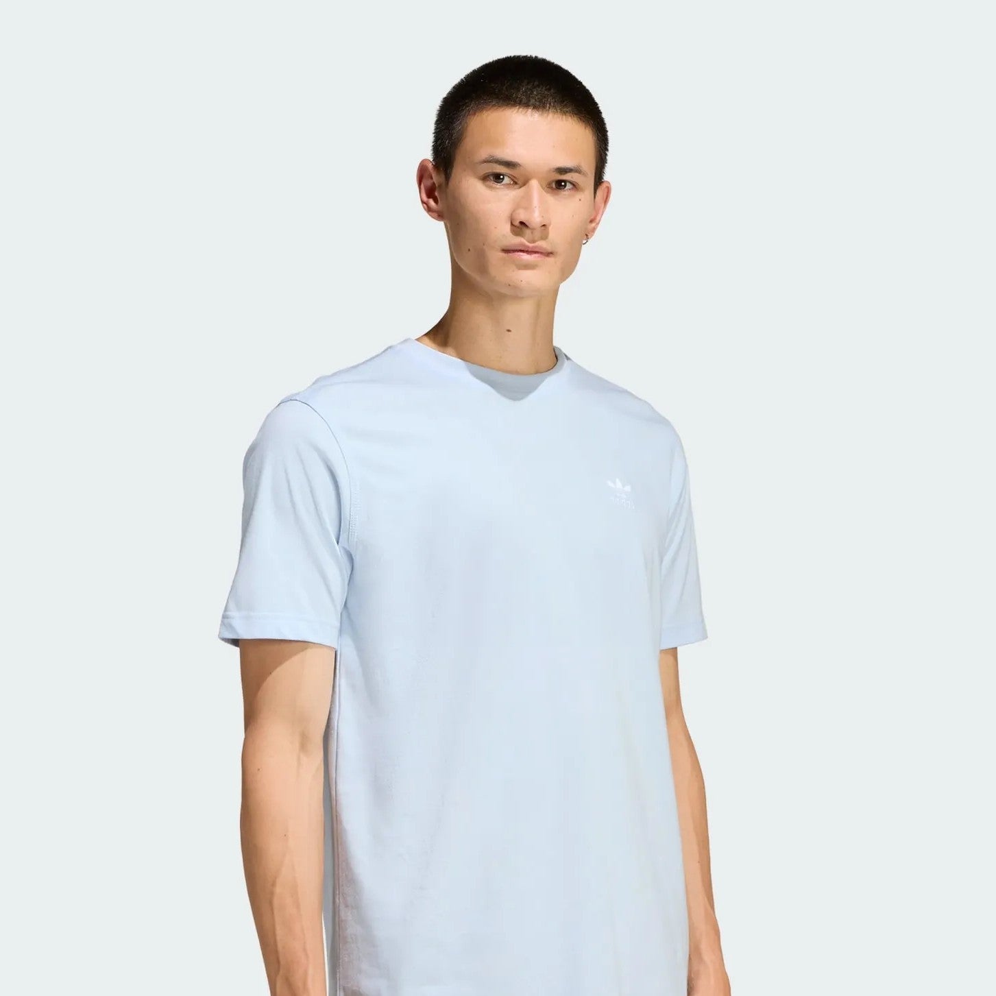 Men's Trefoil Essentials T-Shirt and Shorts Outfit