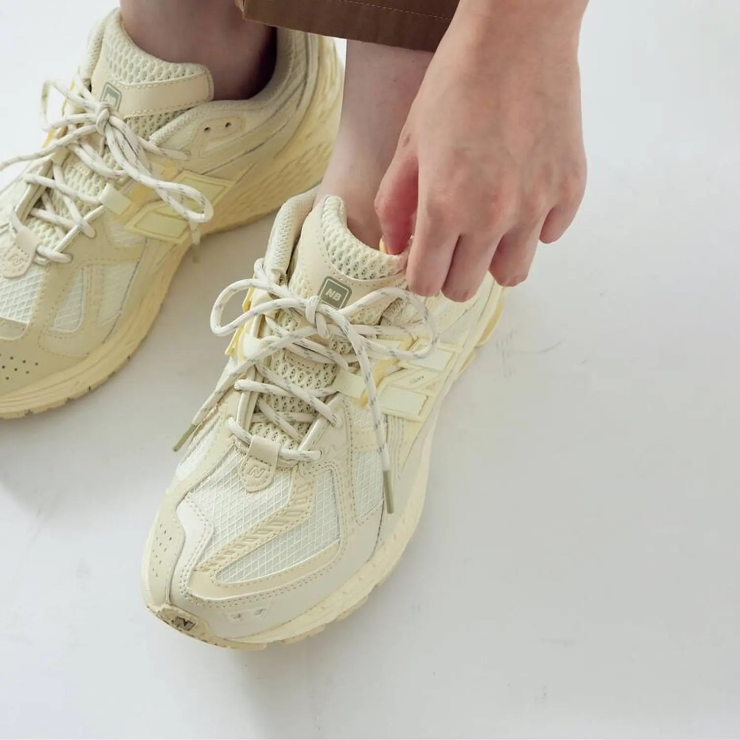 new-balance-mens-1906u-butter-yellow-shoes-m1906nk