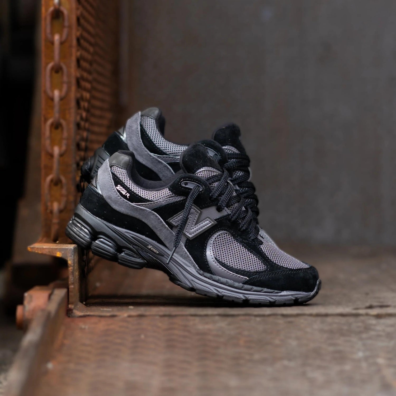 new-balance-2002r-black-magnet-shoes-m2002rbl