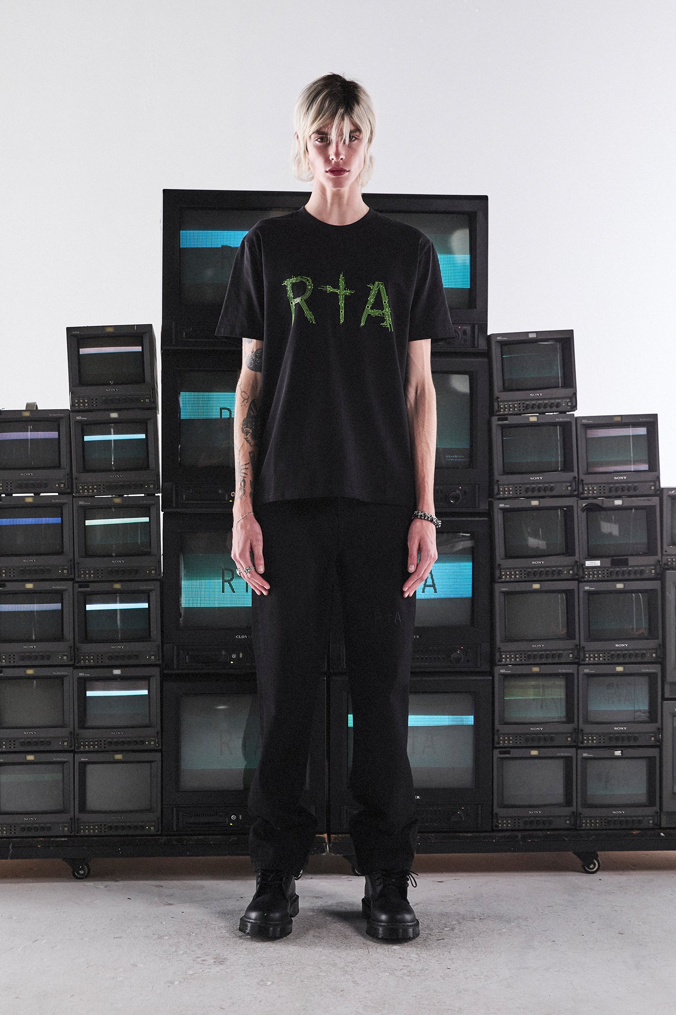 Men's Liam Black Circuit RTA T-Shirt