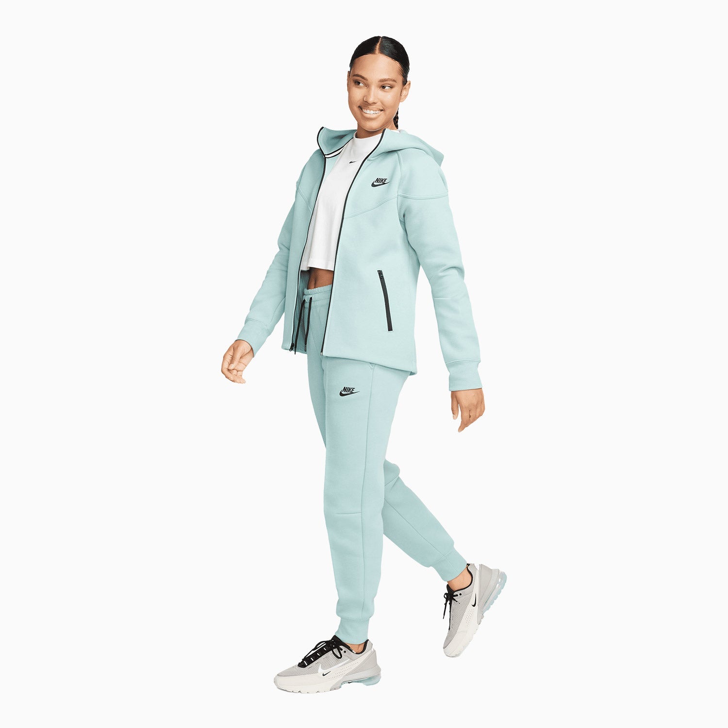 nike tech fleece jogging suit