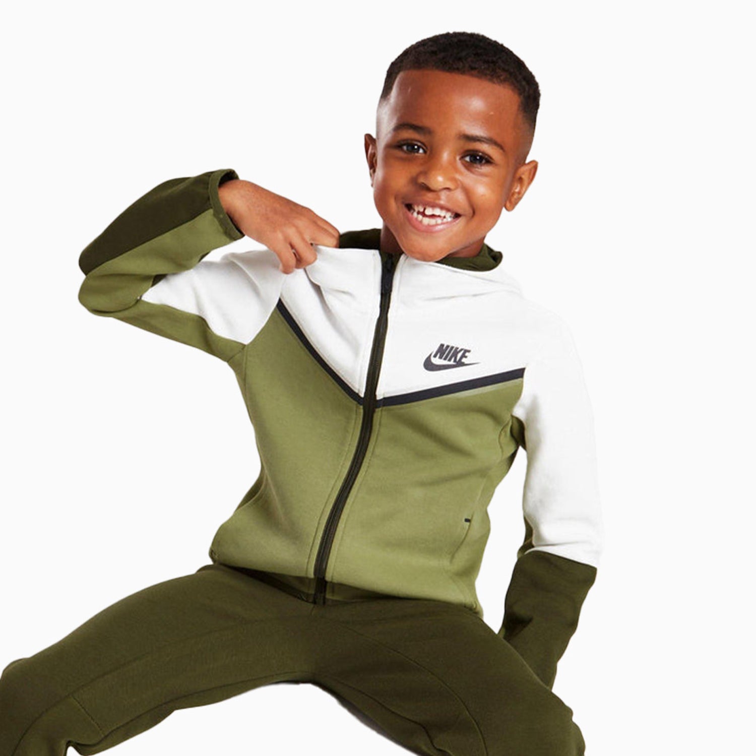 nike-kids-sportswear-tech-fleece-outfit-86h052-eco