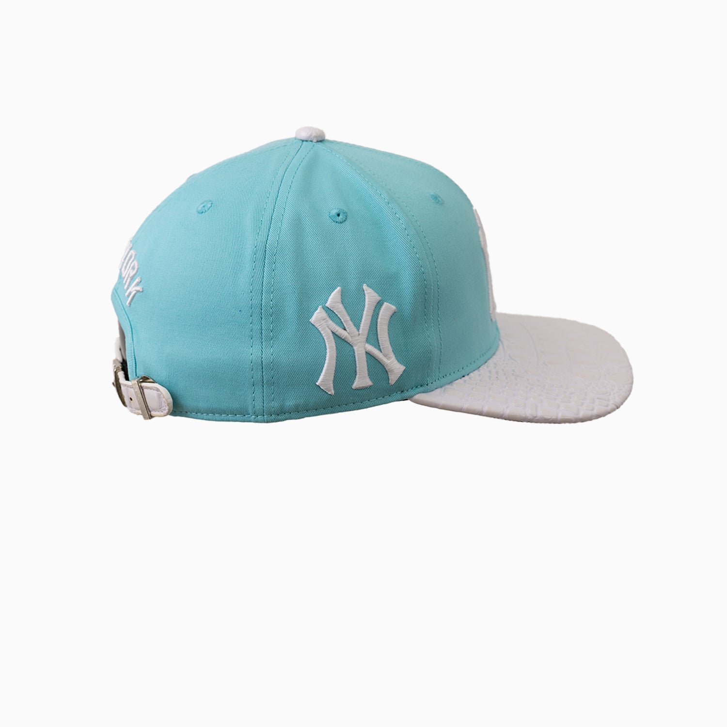 Pro Standard New York Yankees MLB Leather Visor Strapback Hat