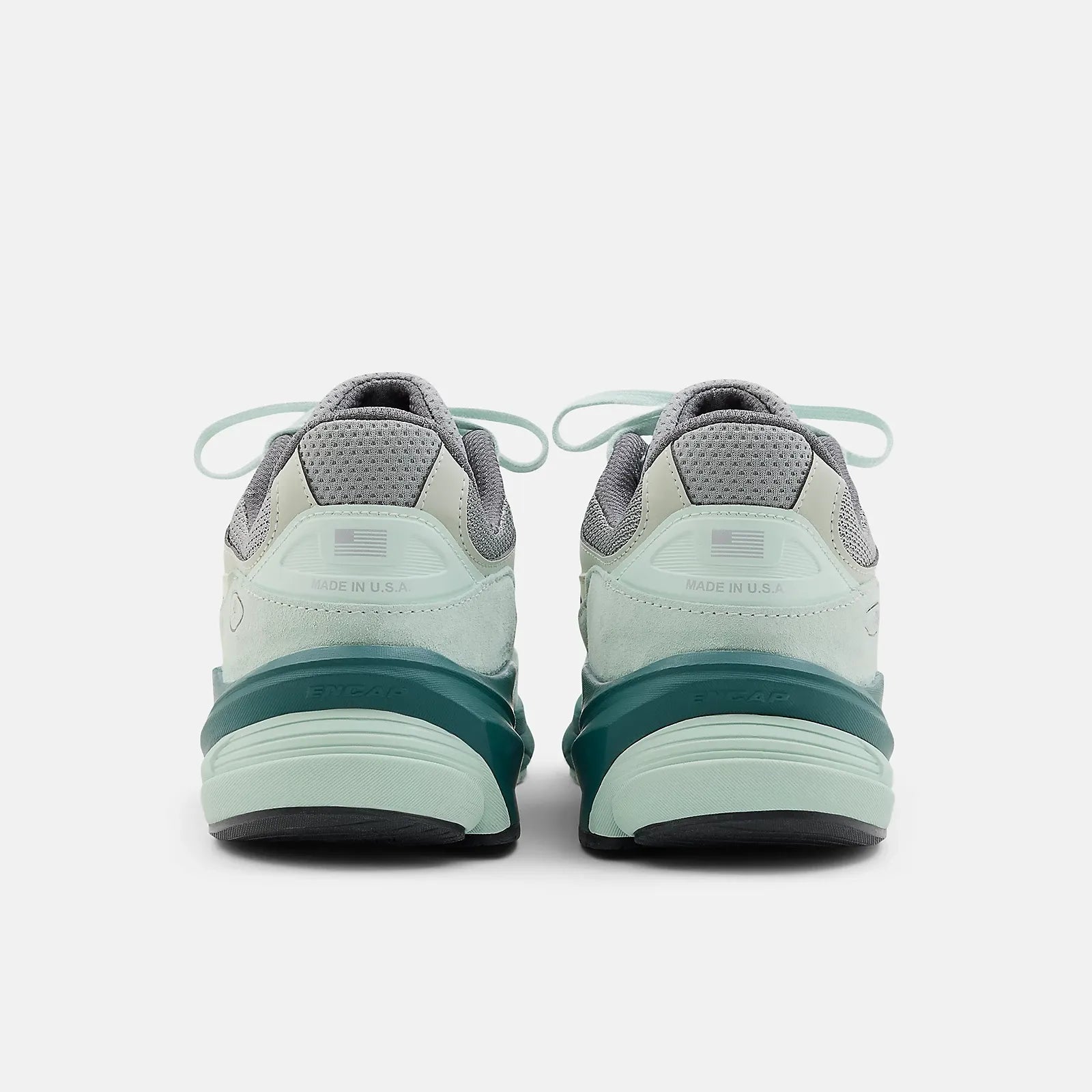 990V6 Made In USA "Community Mint"