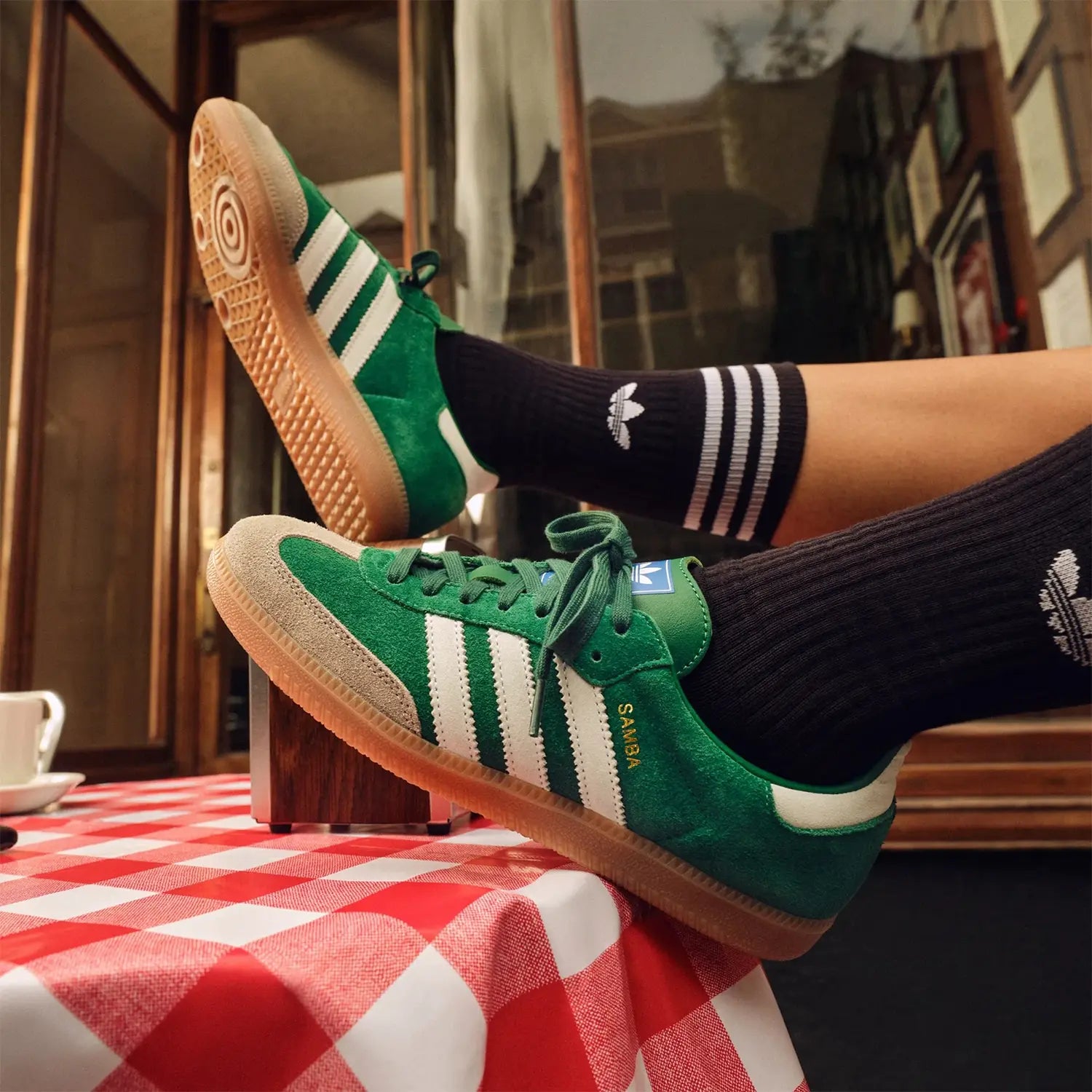 adidas-mens-samba-originals-og-collegiate-green-gum-shoes-id2054