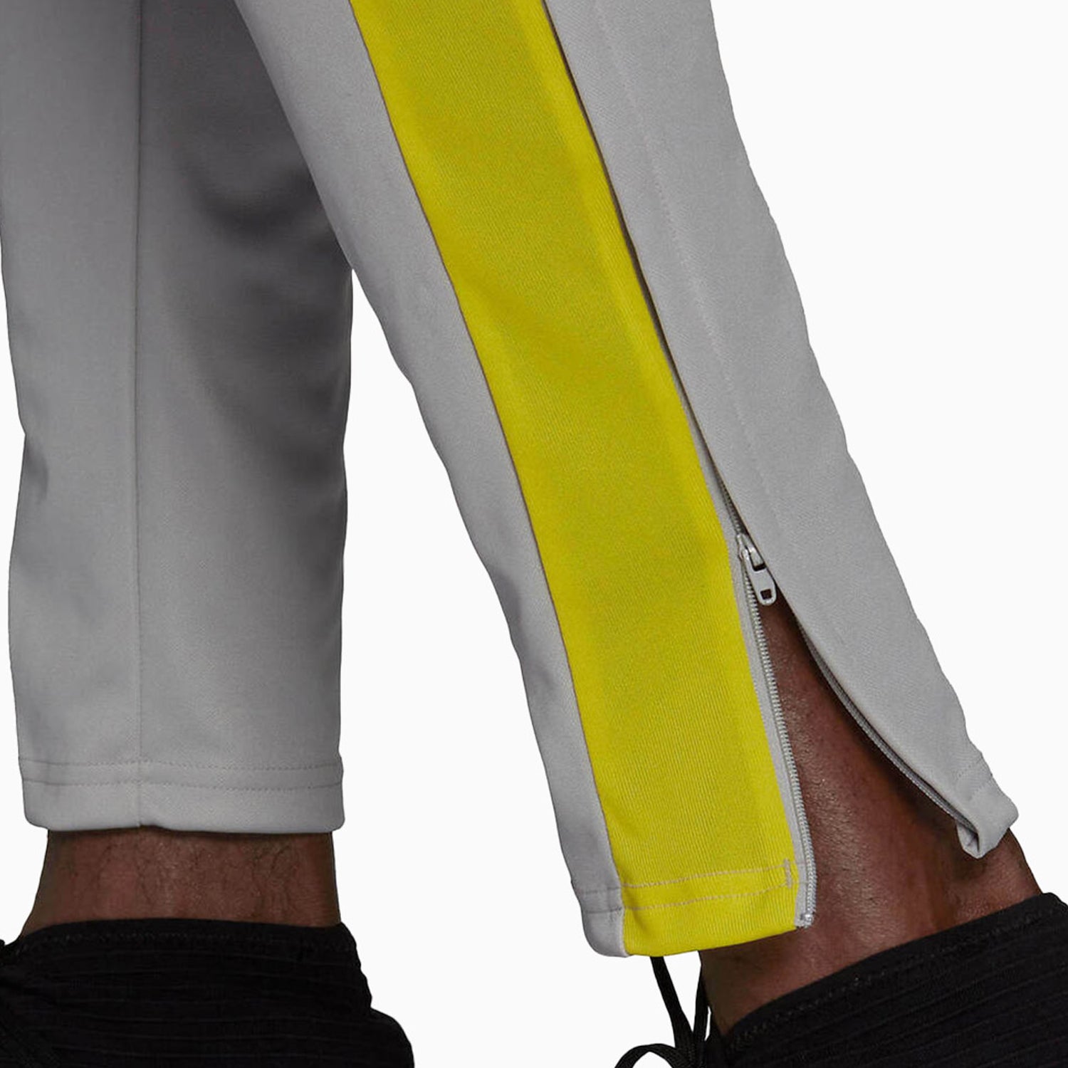 adidas-mens-tiro-21-aeroready-track-pant-hk3118