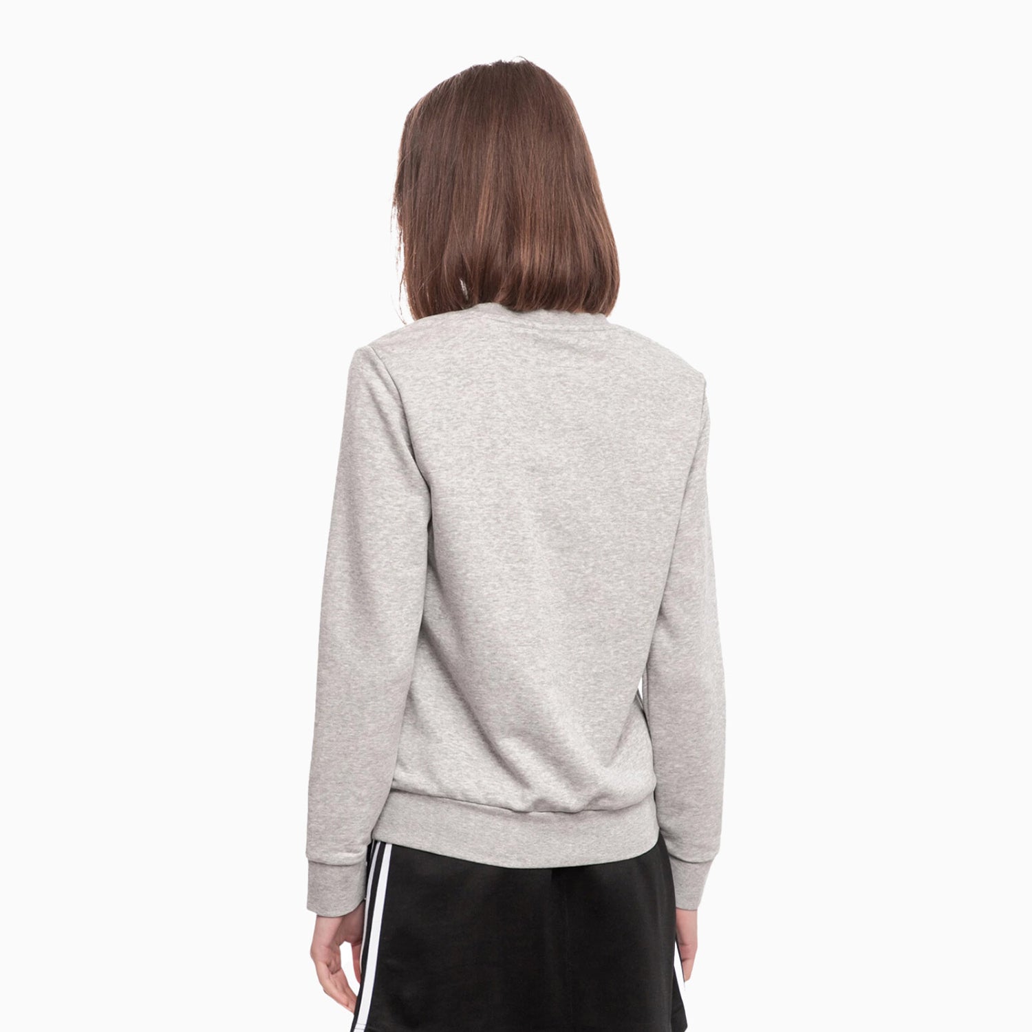 adidas-womens-essentials-linear-sweatshirt-fm6435