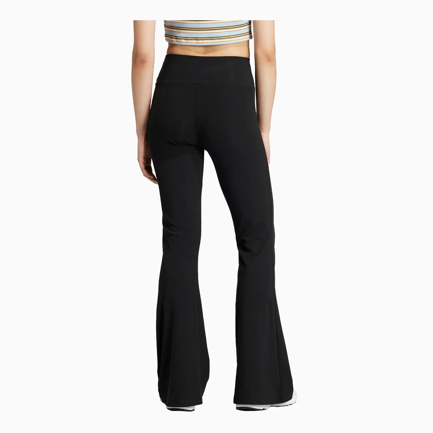 adidas-womens-originals-essentials-ribbed-outfit-iw5725-iw5727