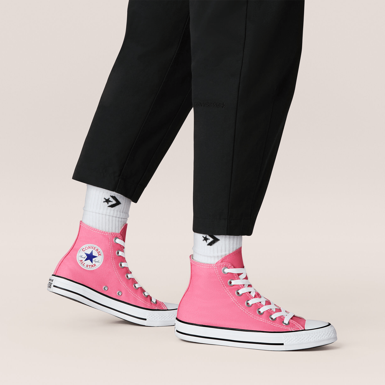converse-womens-chuck-taylor-all-star-canvas-shoes-m9006