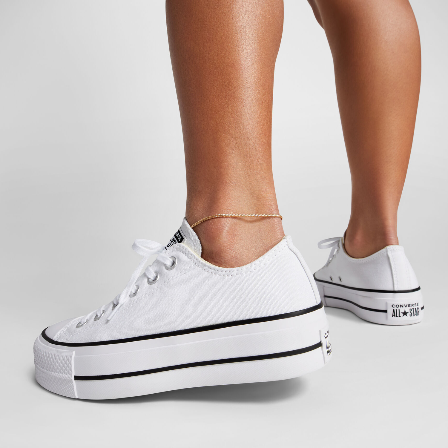 converse-womens-chuck-taylor-all-star-lift-platform-shoes-560251f