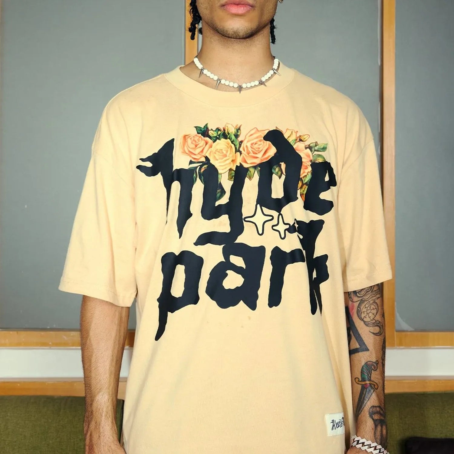 hyde-park-mens-sacred-heart-short-sleeve-t-shirt-10474067-cream

