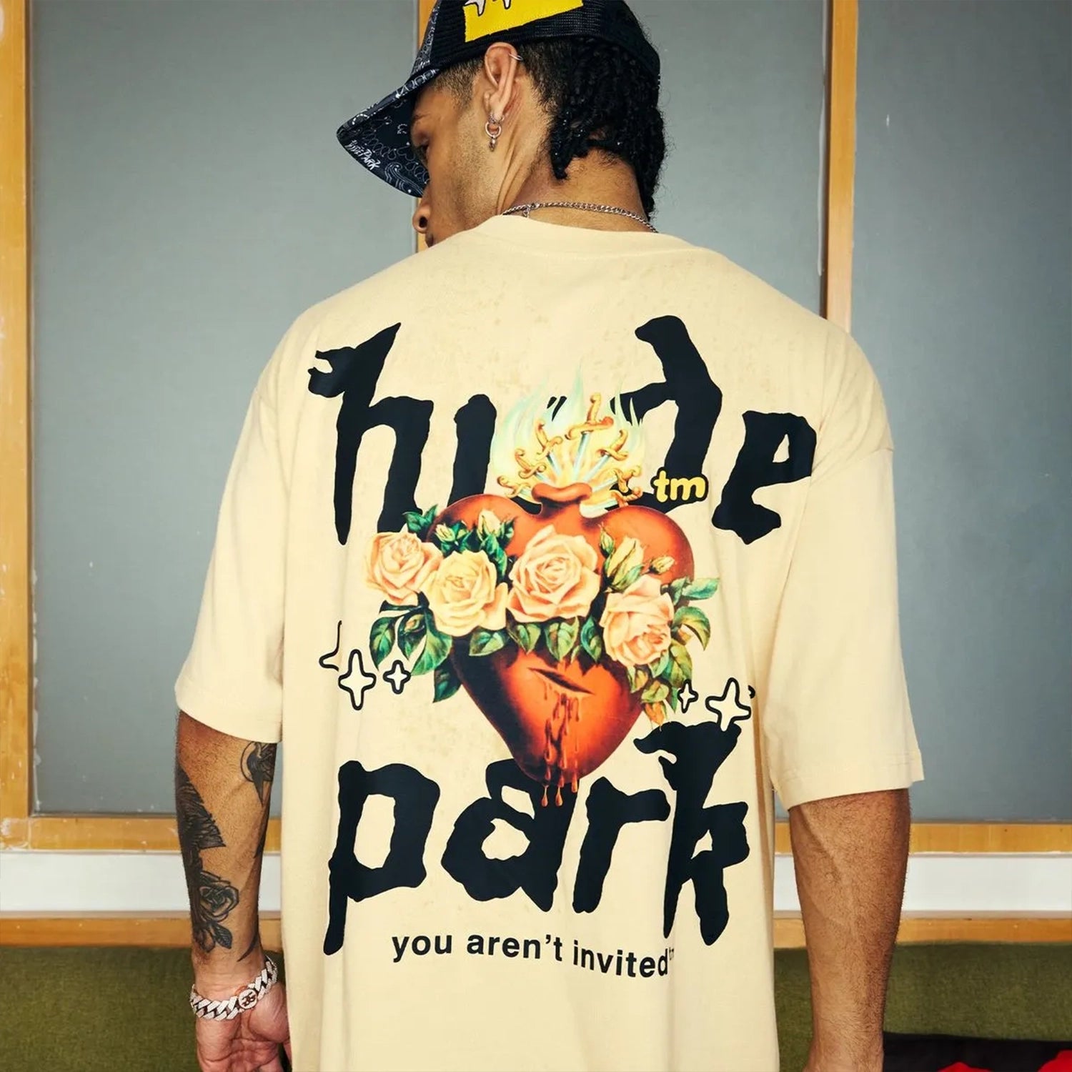 hyde-park-mens-sacred-heart-short-sleeve-t-shirt-10474067-cream

