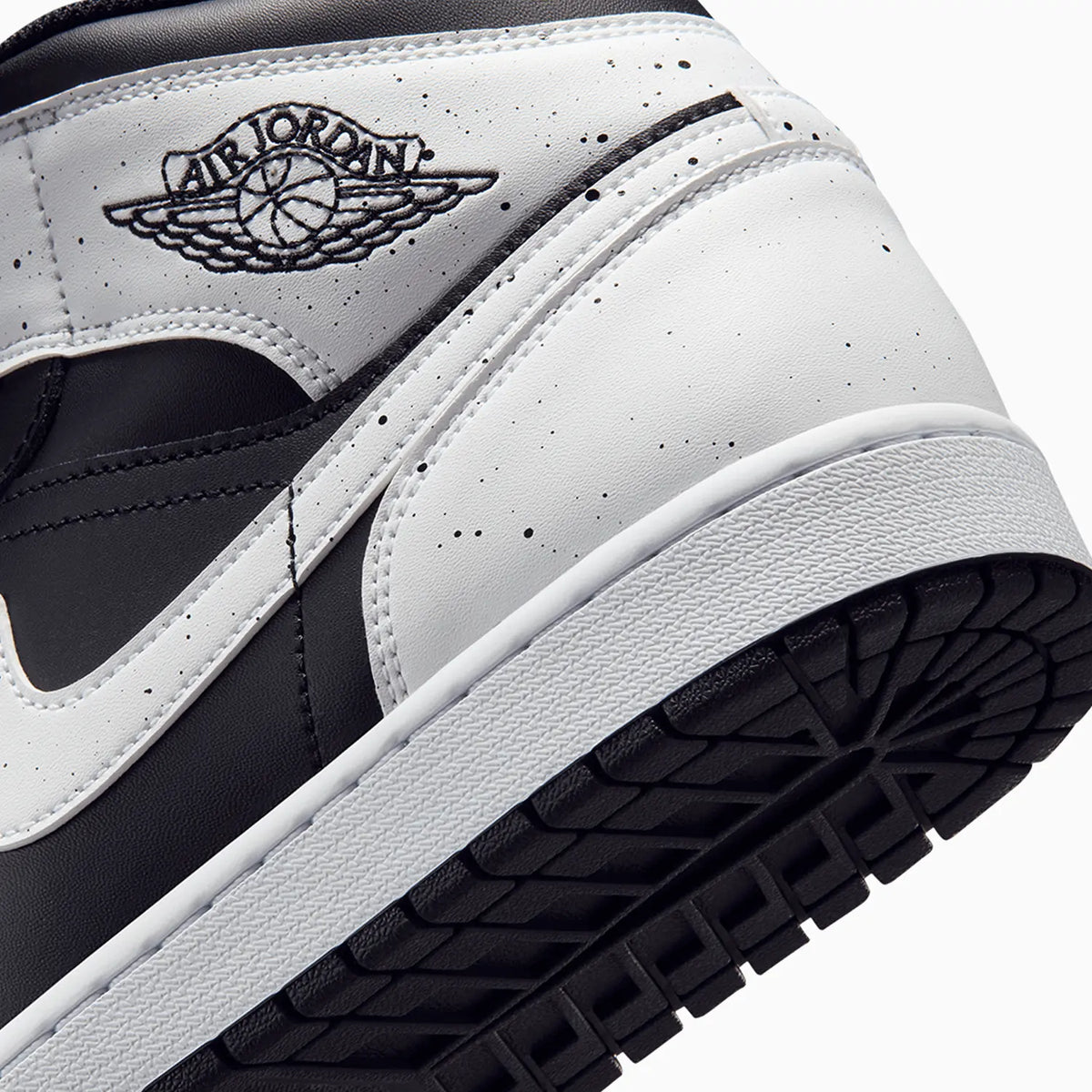Men's Air Jordan 1 Mid SE "Oreo" Jordan - Tops and Bottoms USA