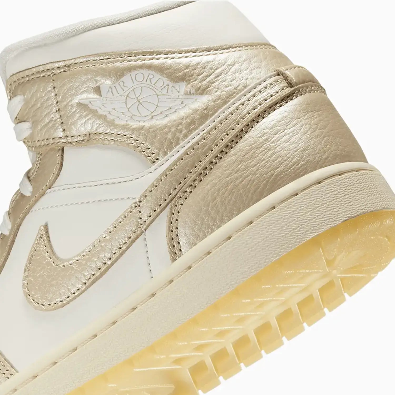 Women's Air Jordan 1 Mid SE "Metallic Team Gold"
