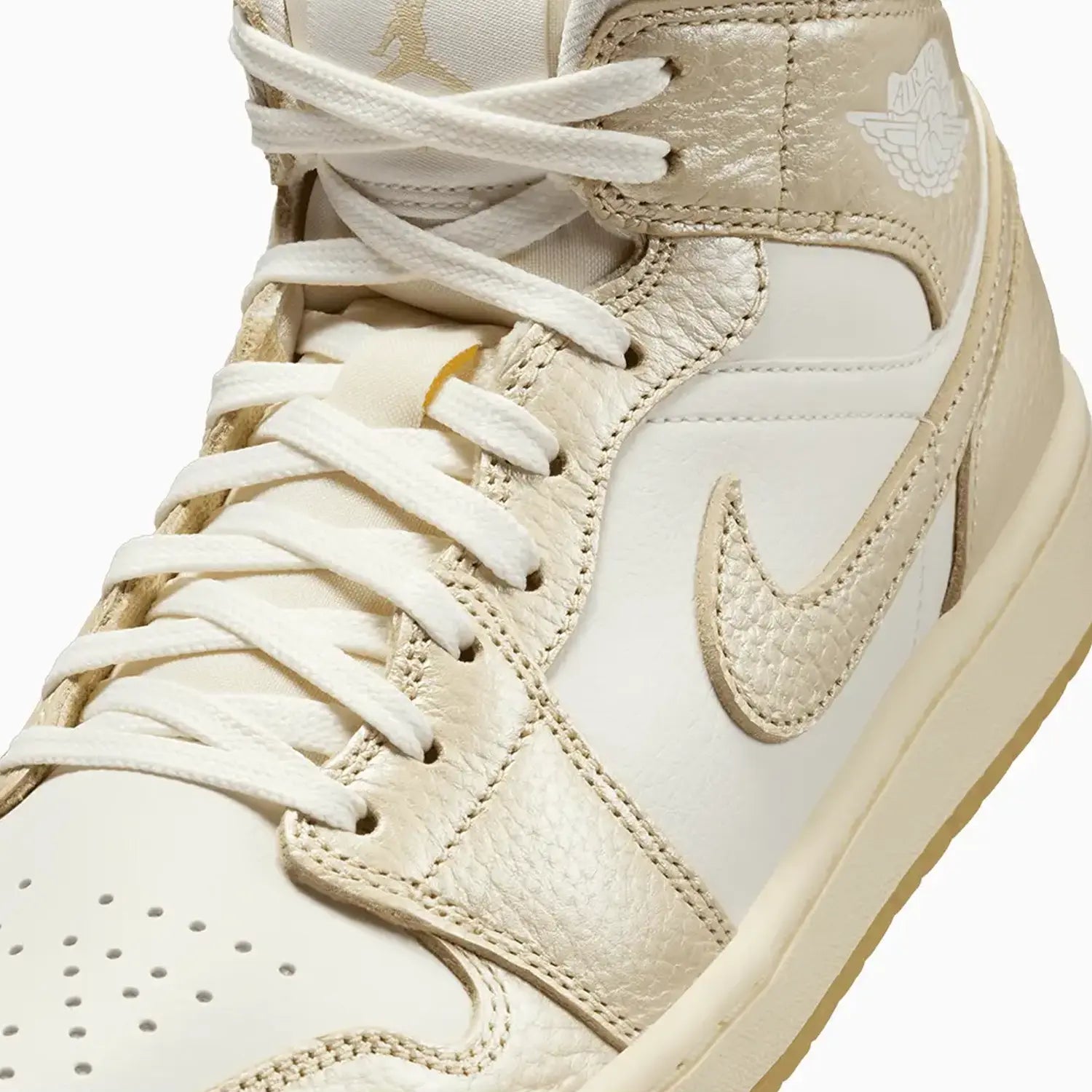Women's Air Jordan 1 Mid SE "Metallic Team Gold"
