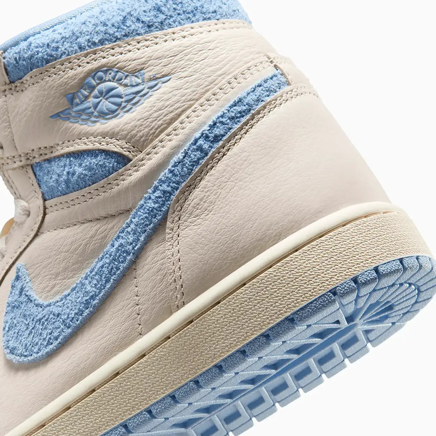 Women's Air Jordan 1 Retro  OG "Pale Ivory Psychic Blue"