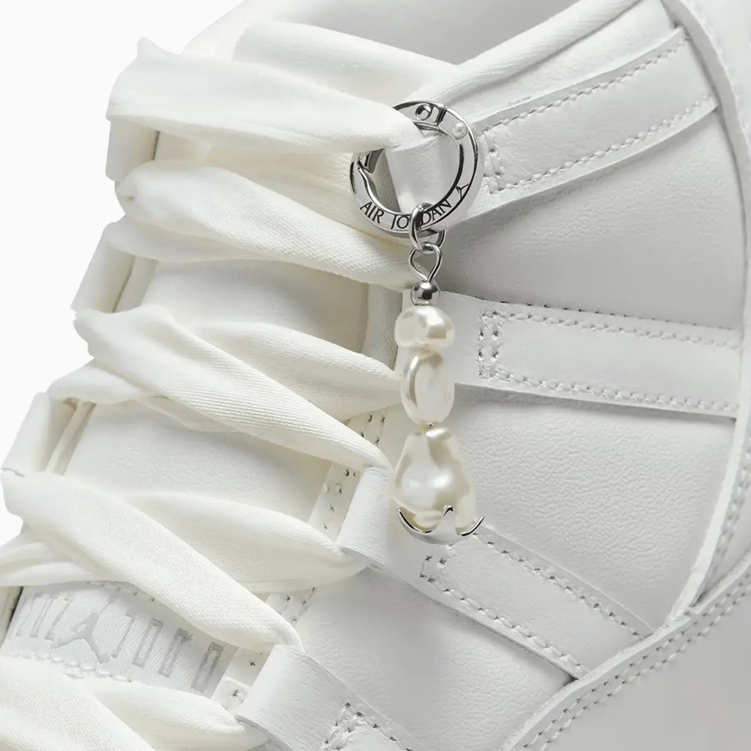 Women's Air Jordan 11 Retro "Pearl"