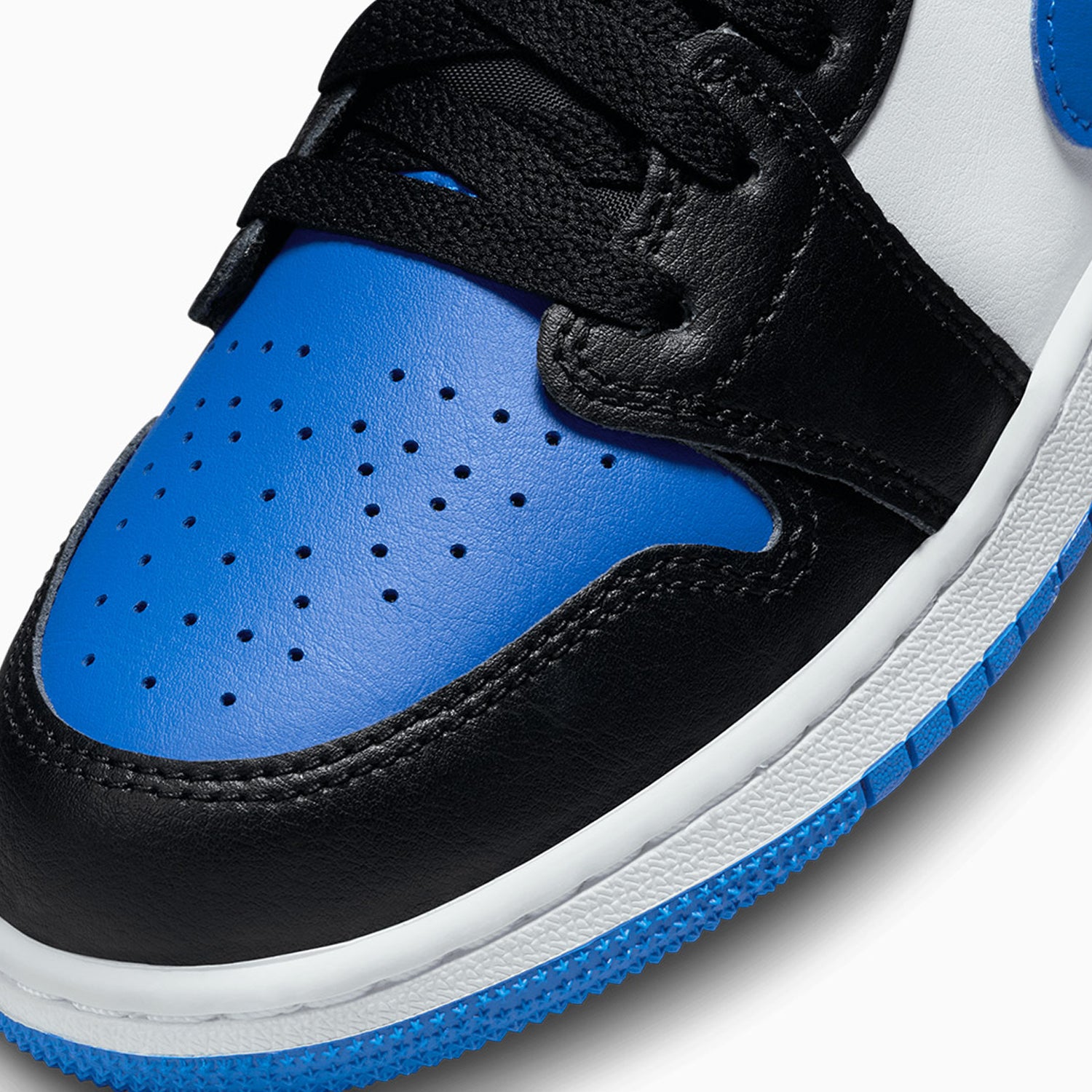 kids-air-jordan-1-low-alternate-royal-toe-grade-school-shoes-553560-140