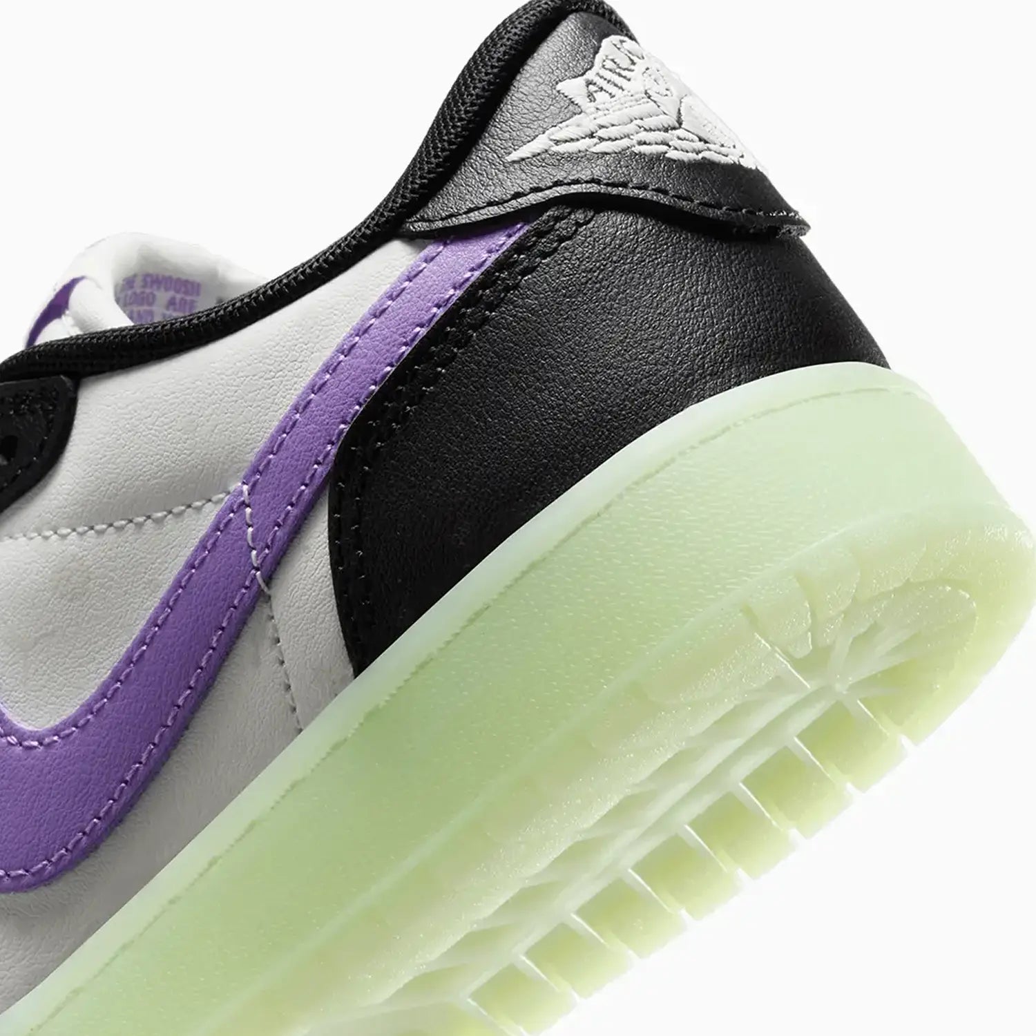 kids-air-jordan-1-retro-low-og-black-raspberry-grade-school-shoes-hf0410-001

