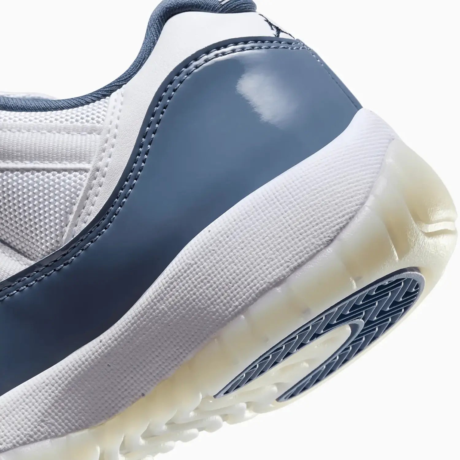 kids-air-jordan-11-retro-low-diffused-blue-grade-school-shoes-fv5121-104