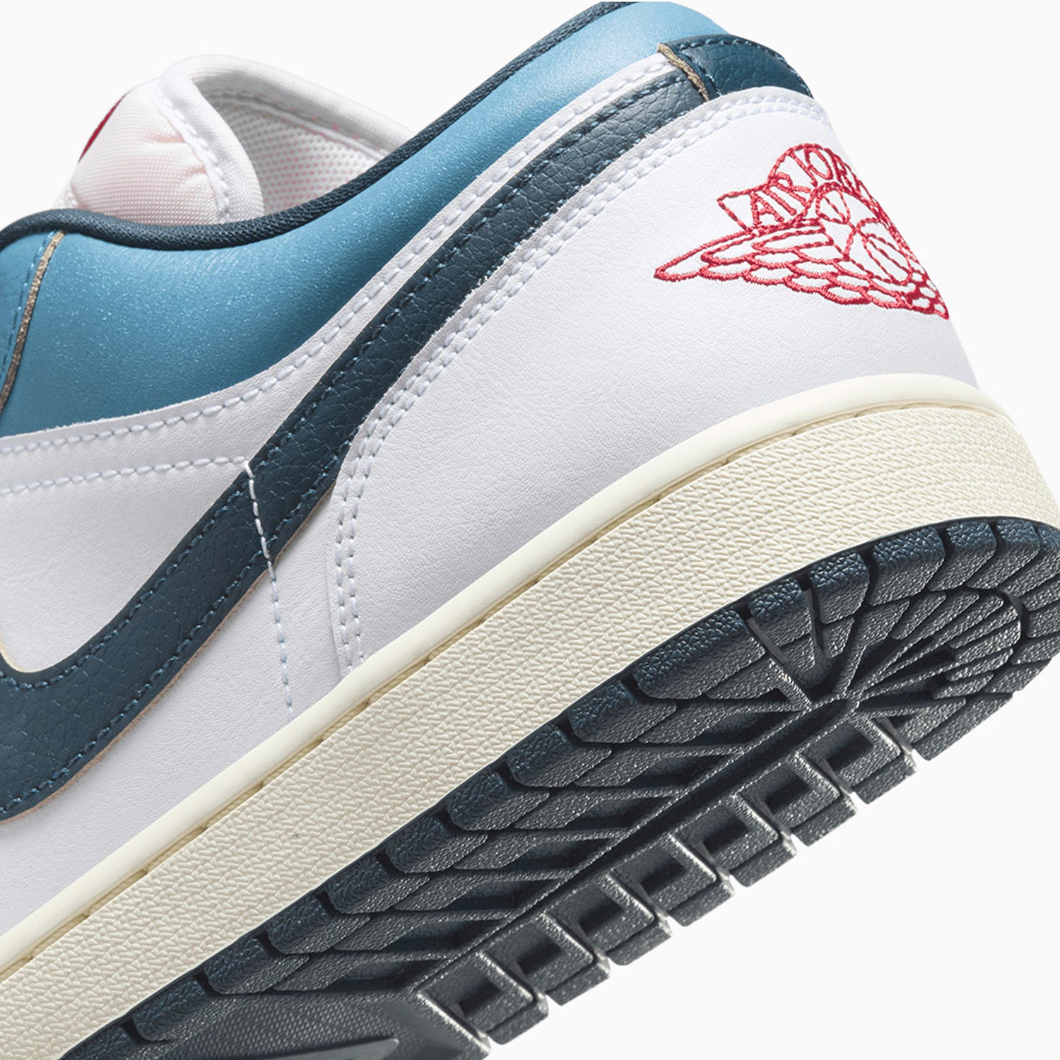 mens-air-jordan-1-low-se-armory-navy-shoes-hm3711-144
