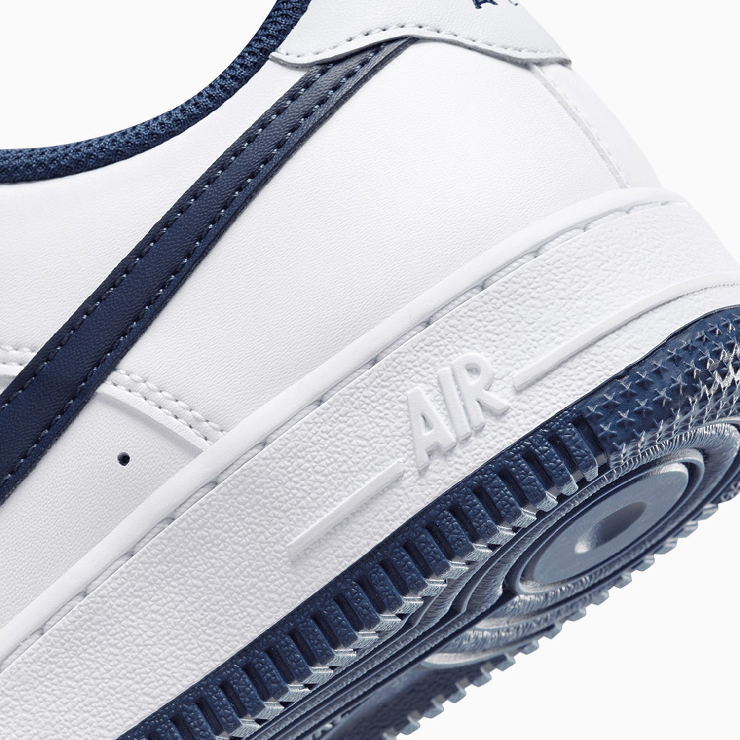 nike-kids-air-force-1-lv8-2-grade-school-shoes-fv5948-104
