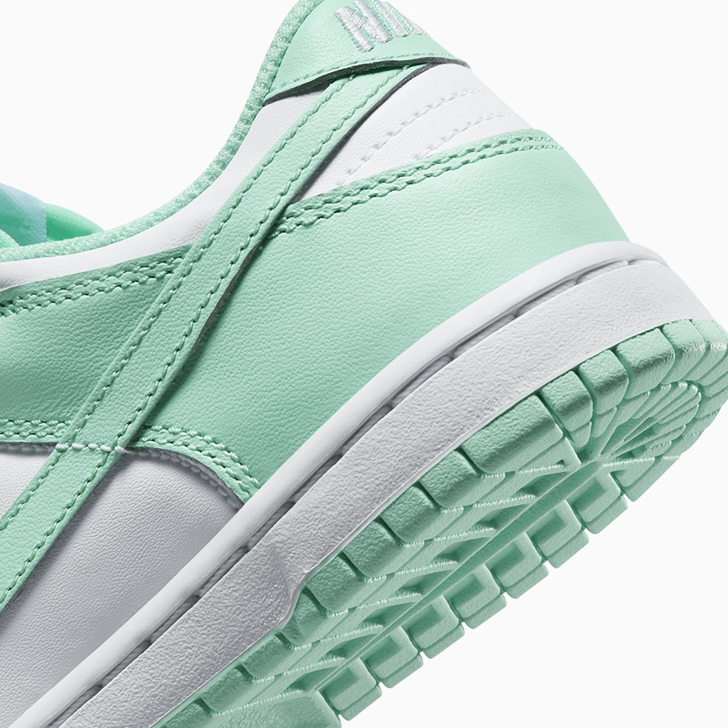 nike-kids-dunk-low-mint-foam-pre-school-shoes-fz3536-100