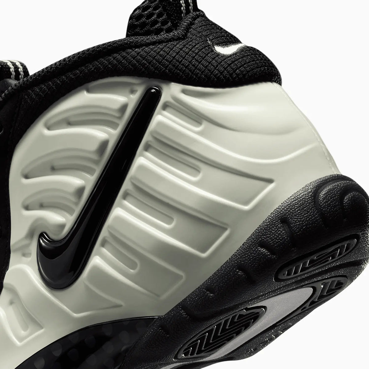 Kid's Little Posite Pro Premium "Glow in the Dark" Grade School Nike - Tops and Bottoms USA